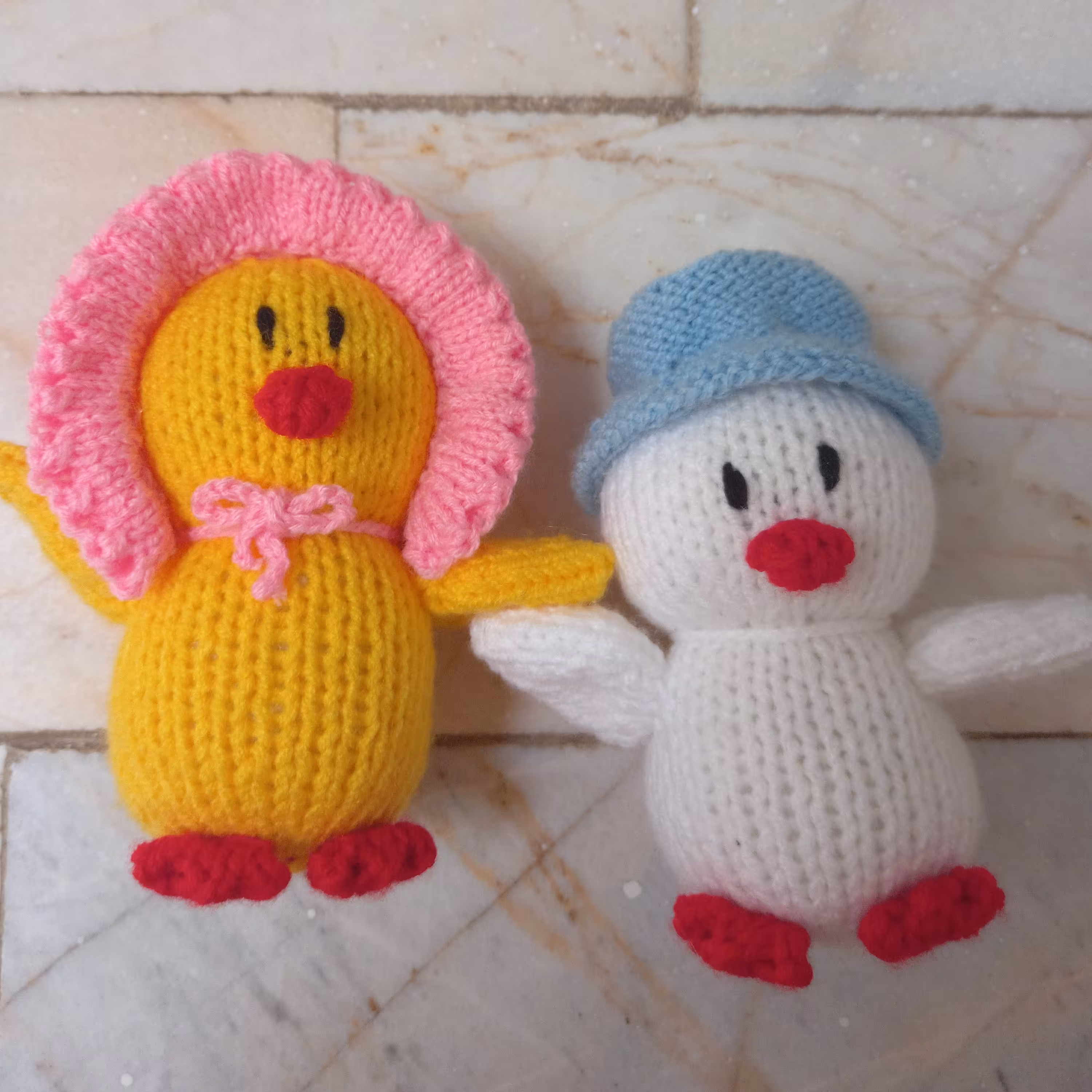 جوجه پدر ومادر در رنگهای مختلف و قابلیت تغییر اجزا 