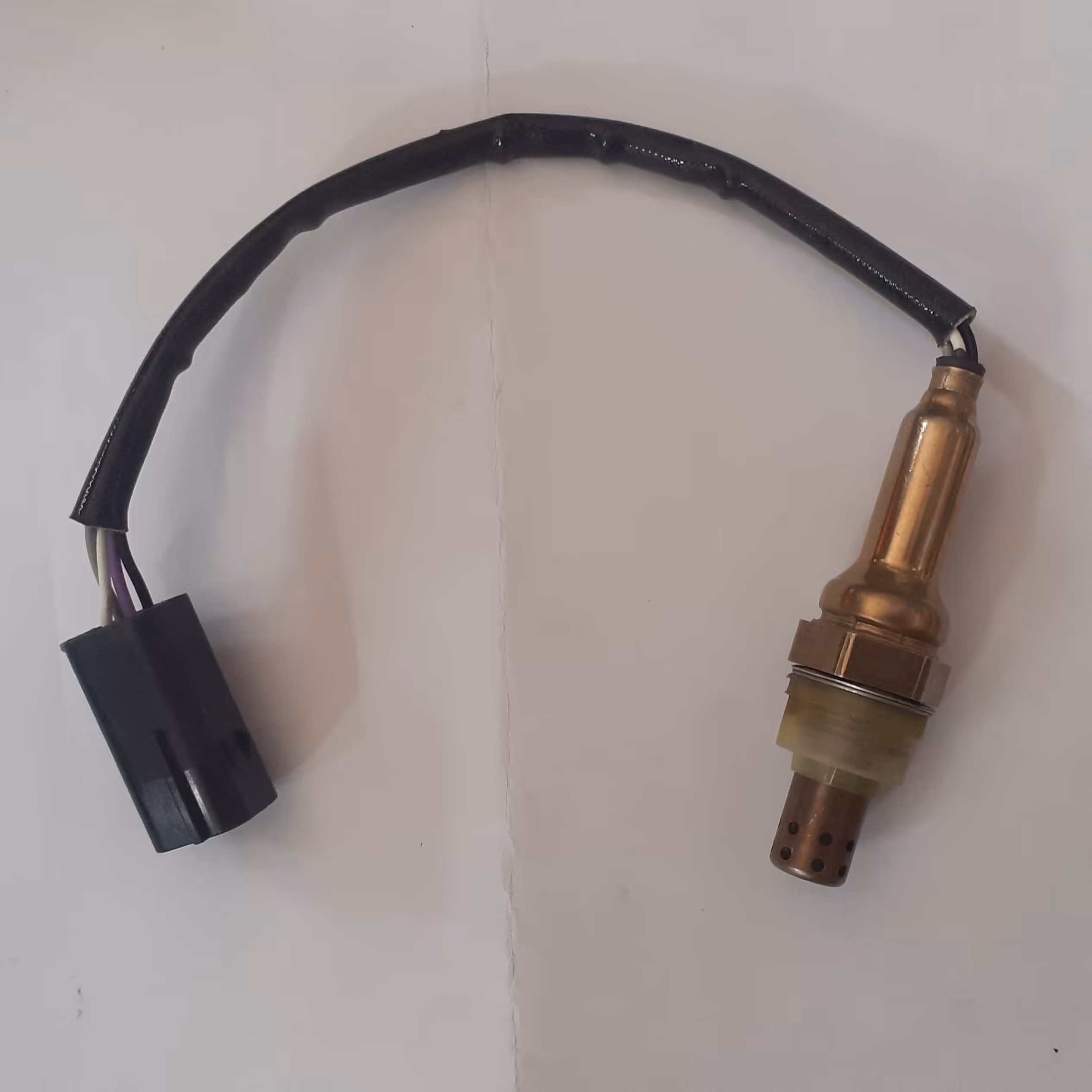 سنسور اکسیژن پراید یورو 4 کوتاه سوکت مشکی