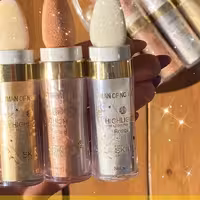 هایلایتر پودی