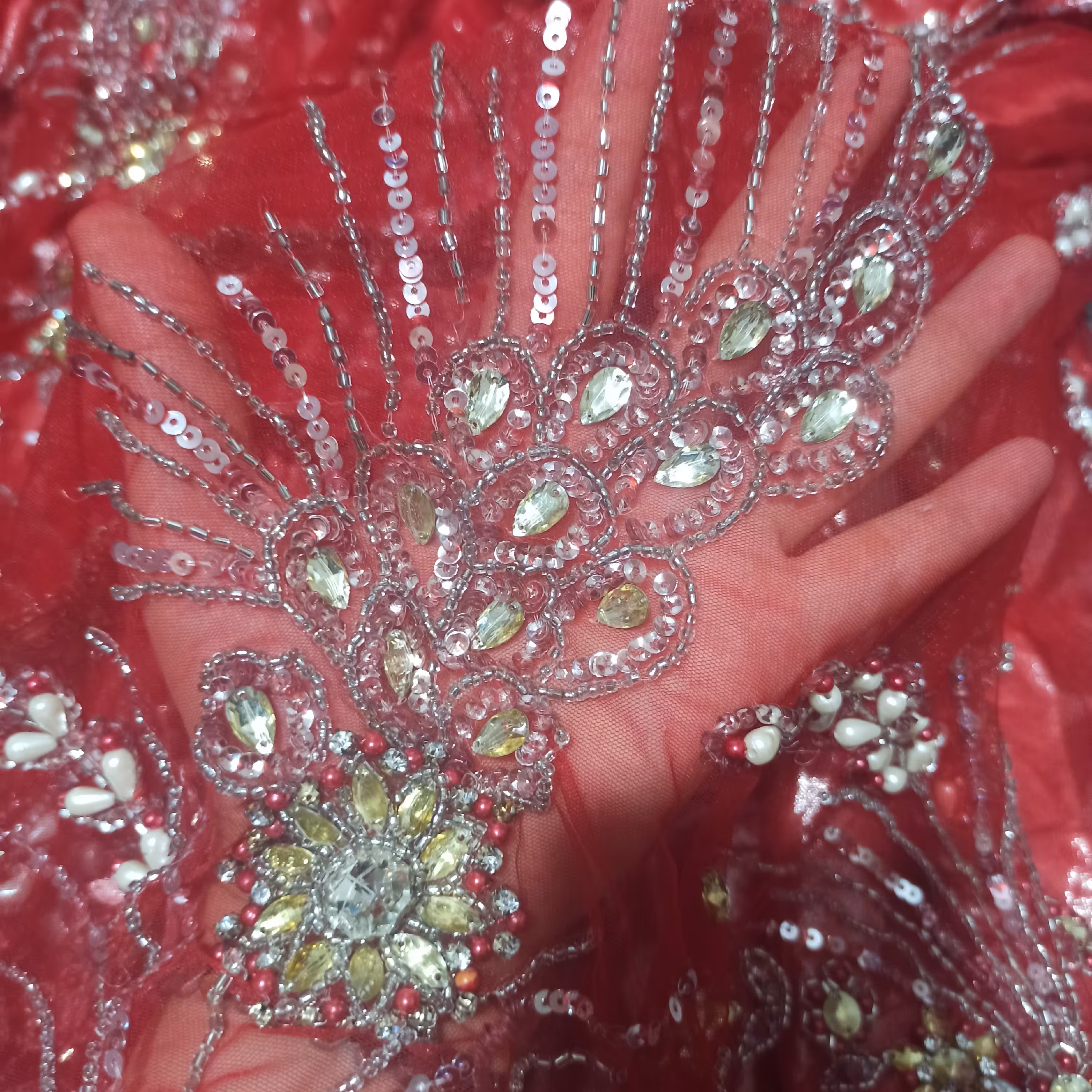 پارچه  مجلسی سنگ دوزی یک و نیم متری