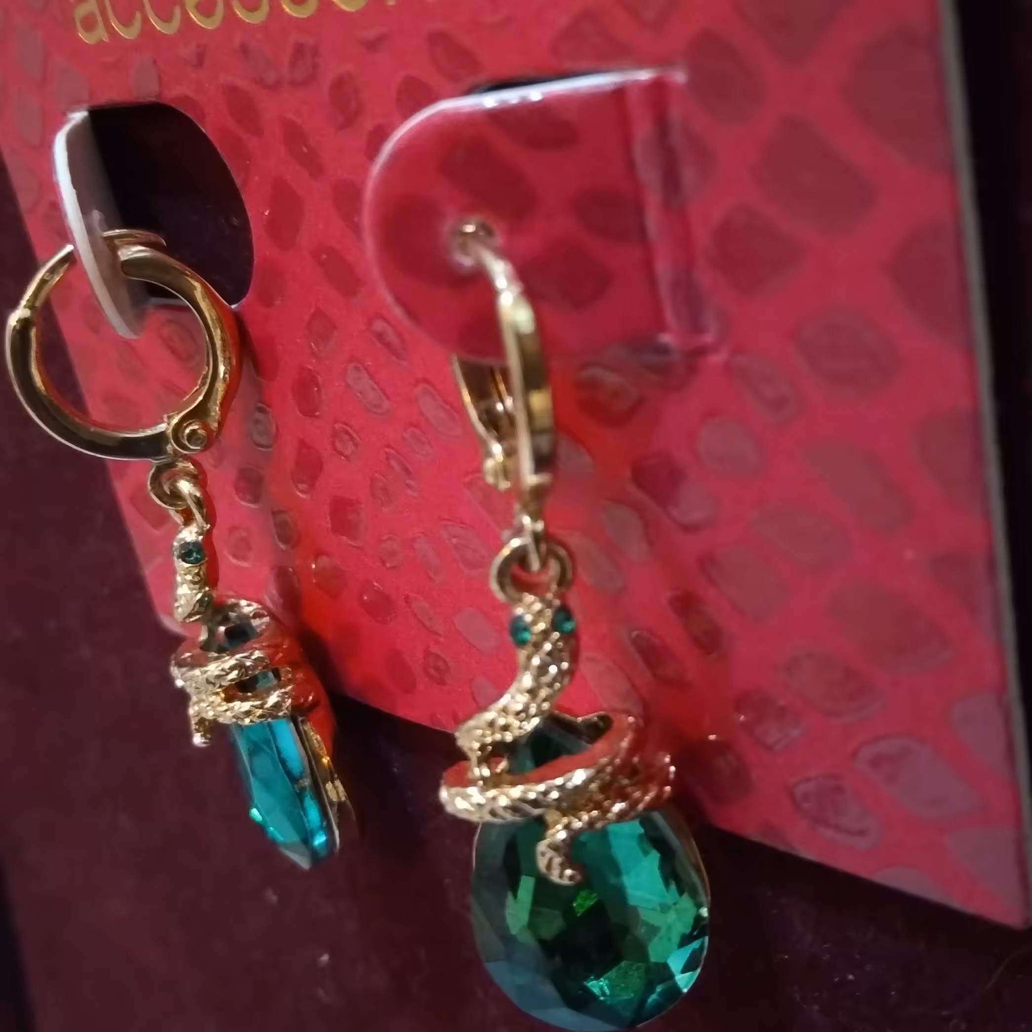 گوشواره ماری نگین دار