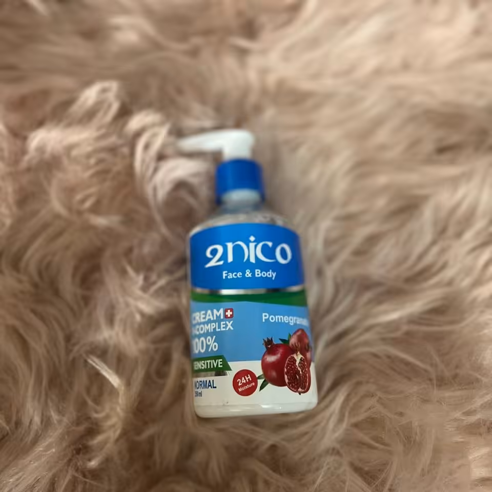 کرم مرطوب کننده و آبرسان دست و صورت با کیفیت فوق العاده 