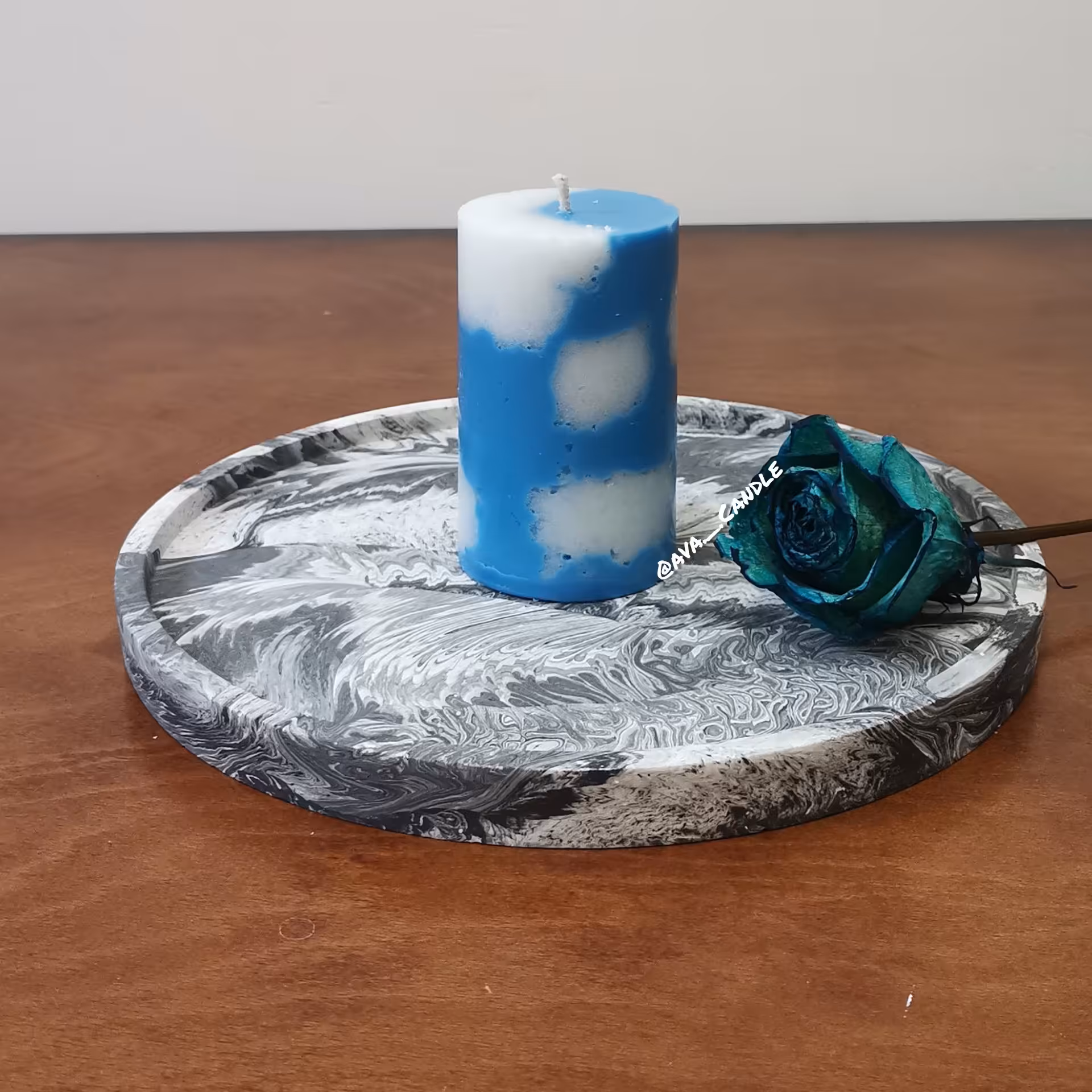 شمع ابر در آسمان