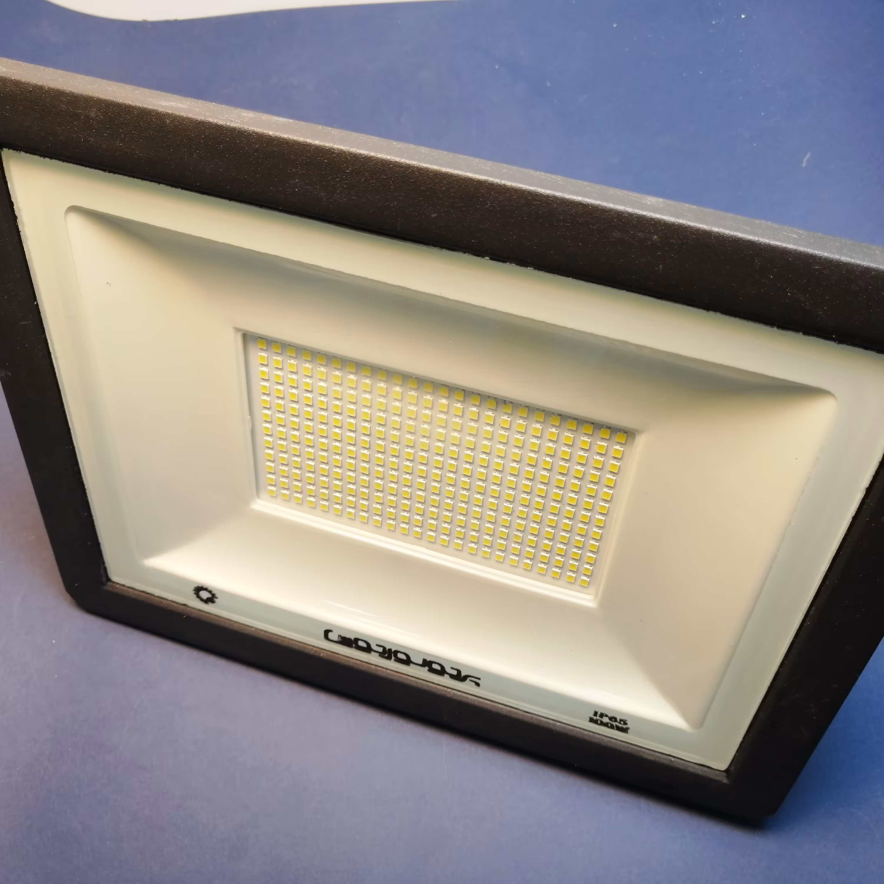 پرژکتور 50 وات رنگی  پرتو نور توس قرمز، آبی، سبز، انبه، بنفش(خرید از عمده فروش) 