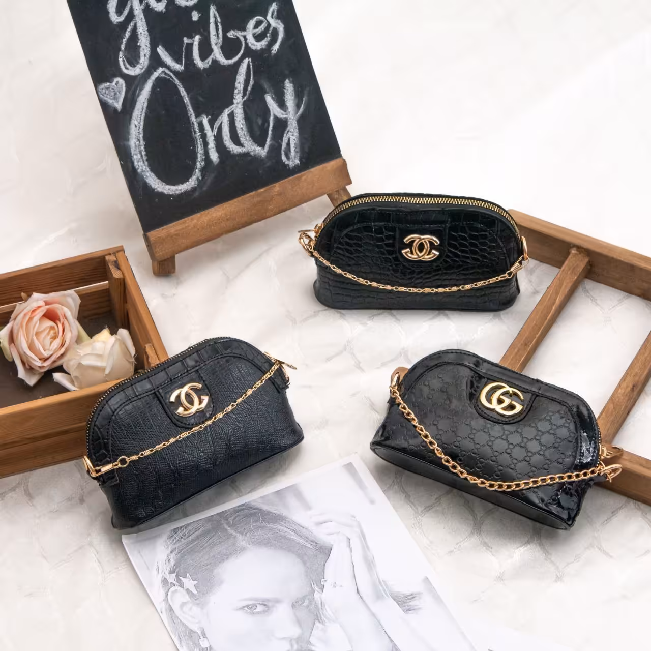 کیف پاسپورتی کوچک زنانه