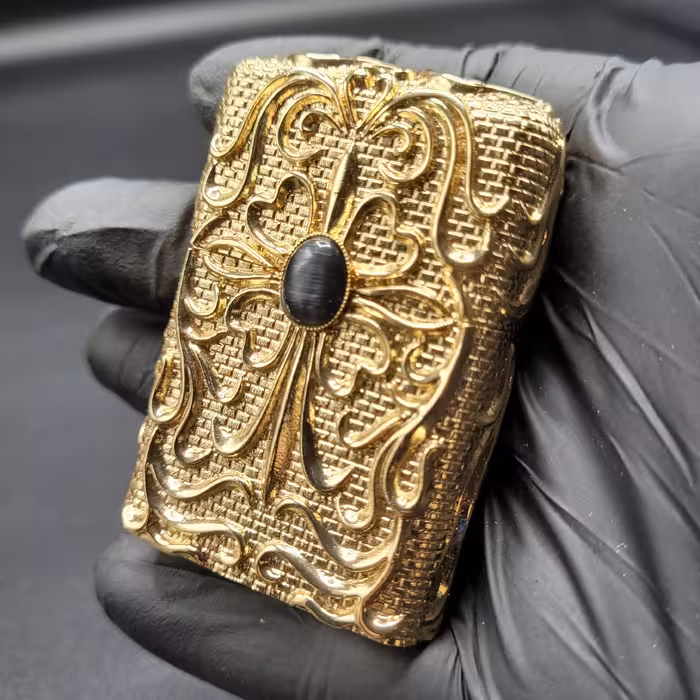 فندک بنزینی سنگین وزن وسط نگین دار برند چیف 