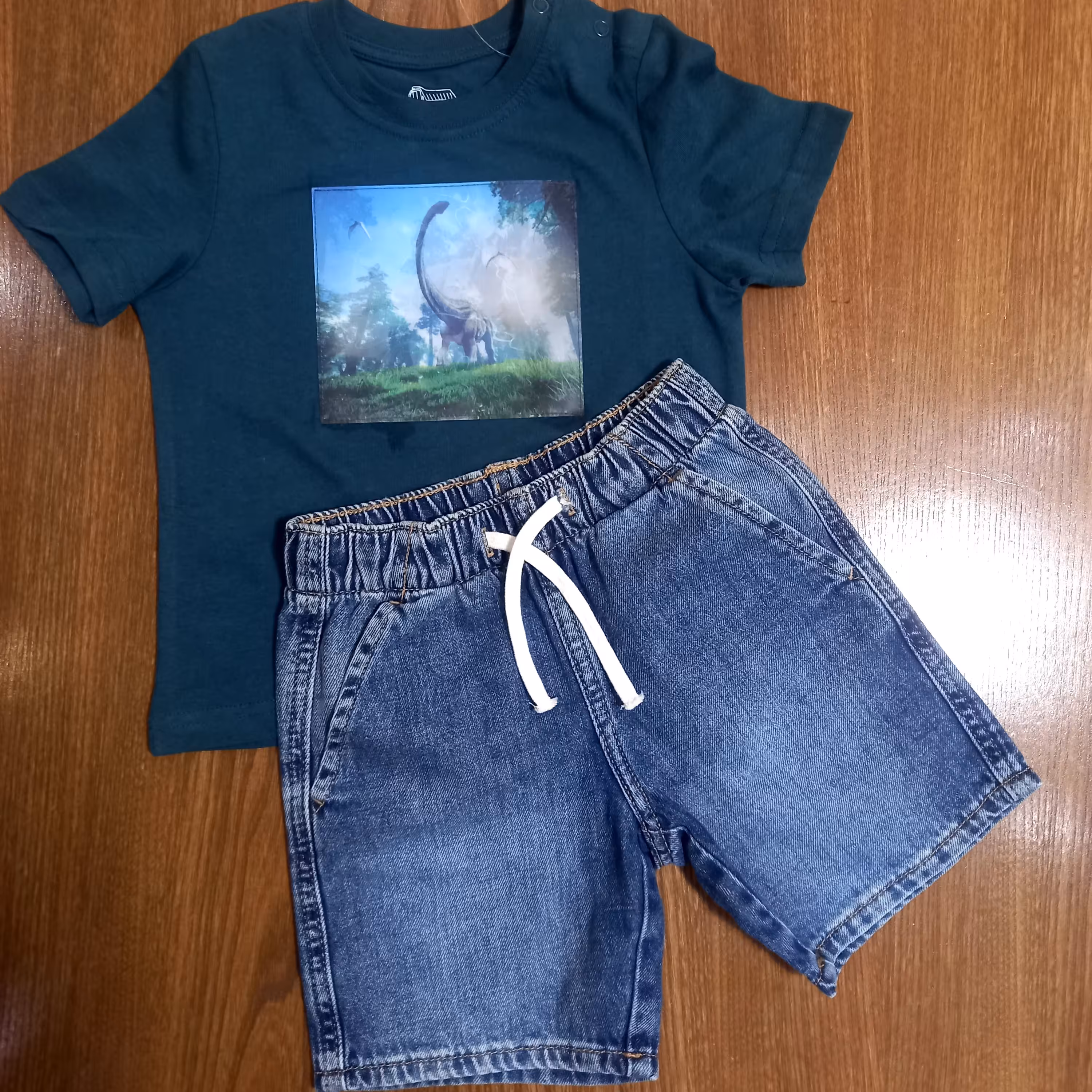 تیشرت وشلوارک پسرانه اورجینال  تیشرت برند لوپیلو شلوارک برند h&mسایز 1تل2سال