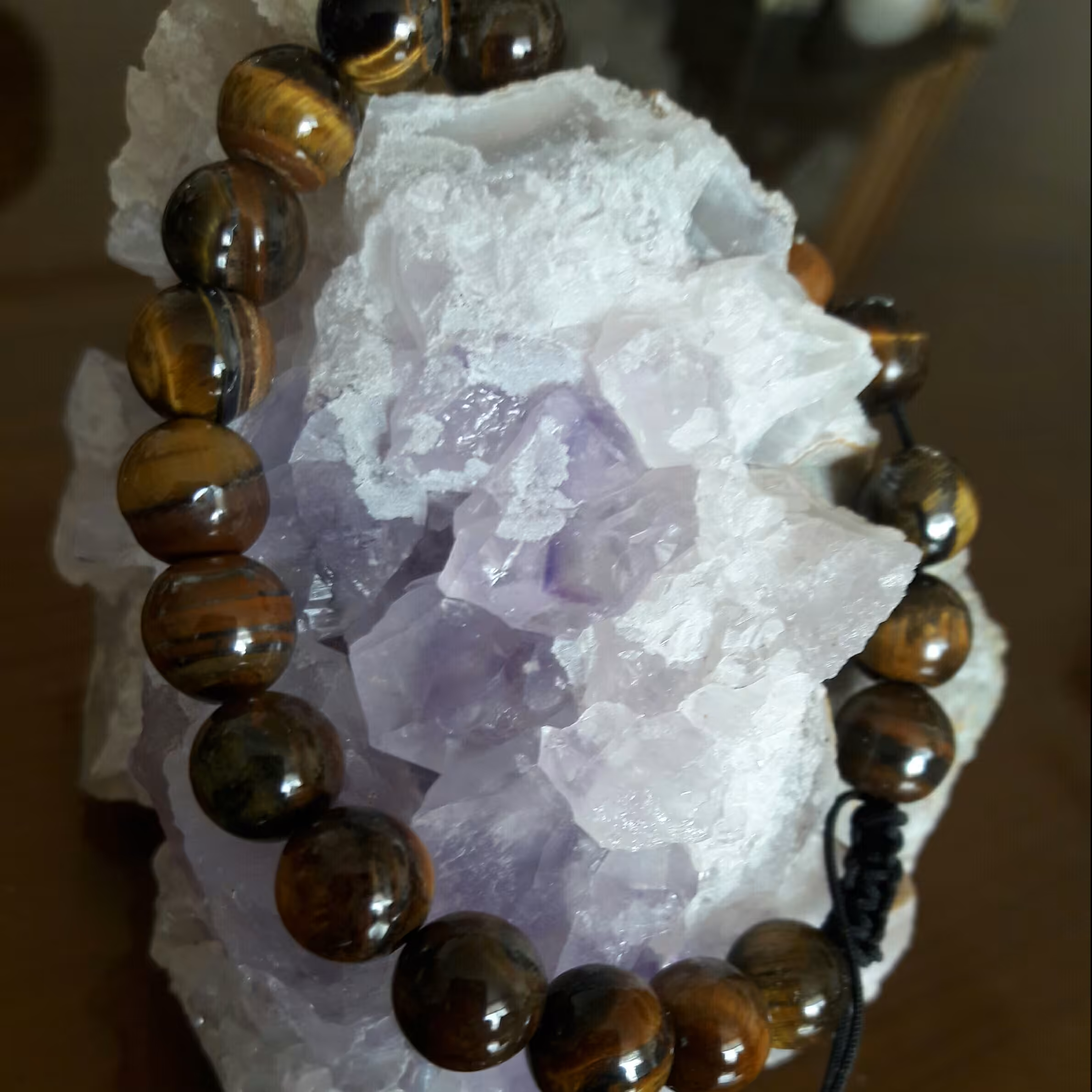 دستبند سنگ چشم ببر