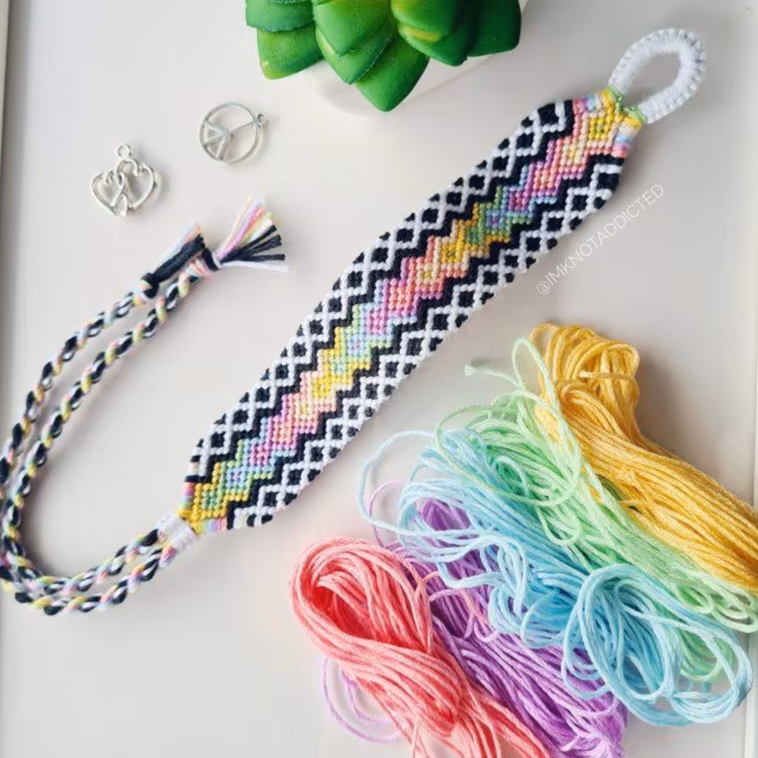 دستبندوپابند بافت طرح تقارن