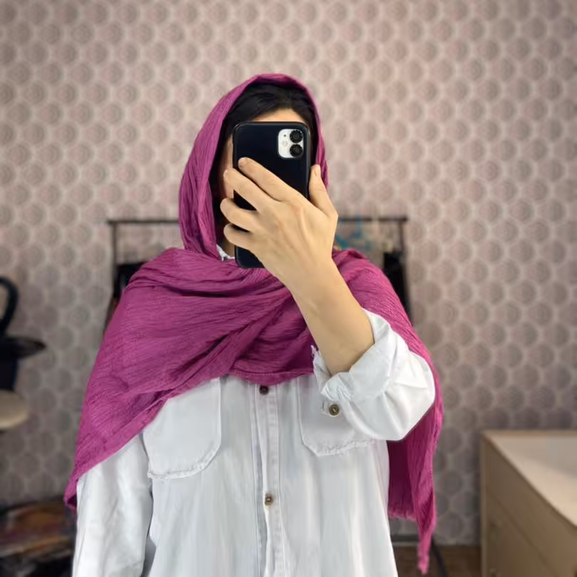 شال  پفکی   در سه  رنگ   حراج   خورده