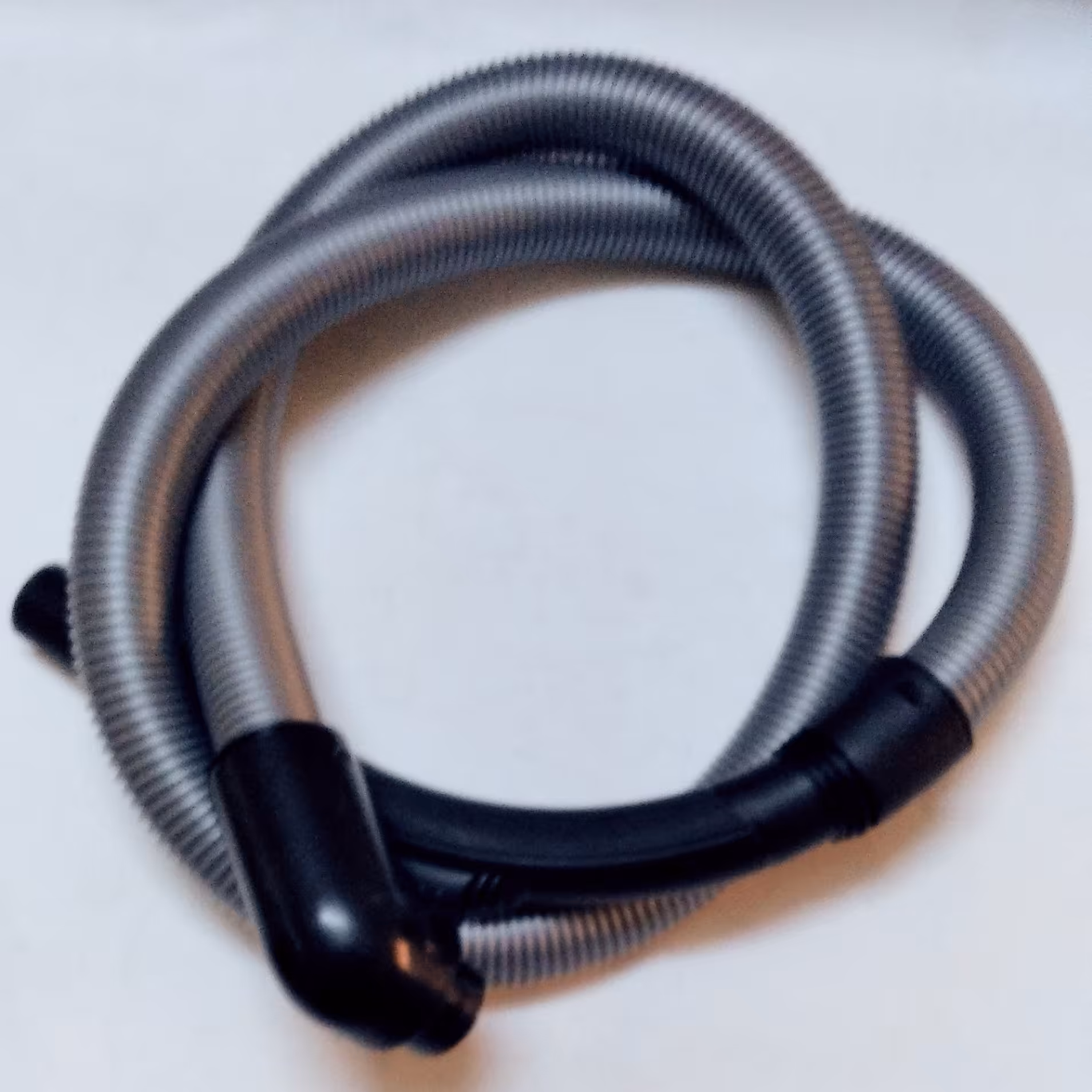 لوله خرطومی جاروبرقی ال جی 1600 توربو مدل 3103  طبق تصاویر و توضیحات (کد84)