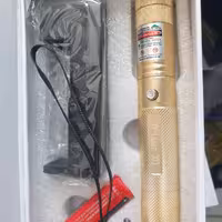 لیزر پوینتر سبز  لیزر خطی کیلومتری  باتری 4800 میلی آمپر کیفیت بالا