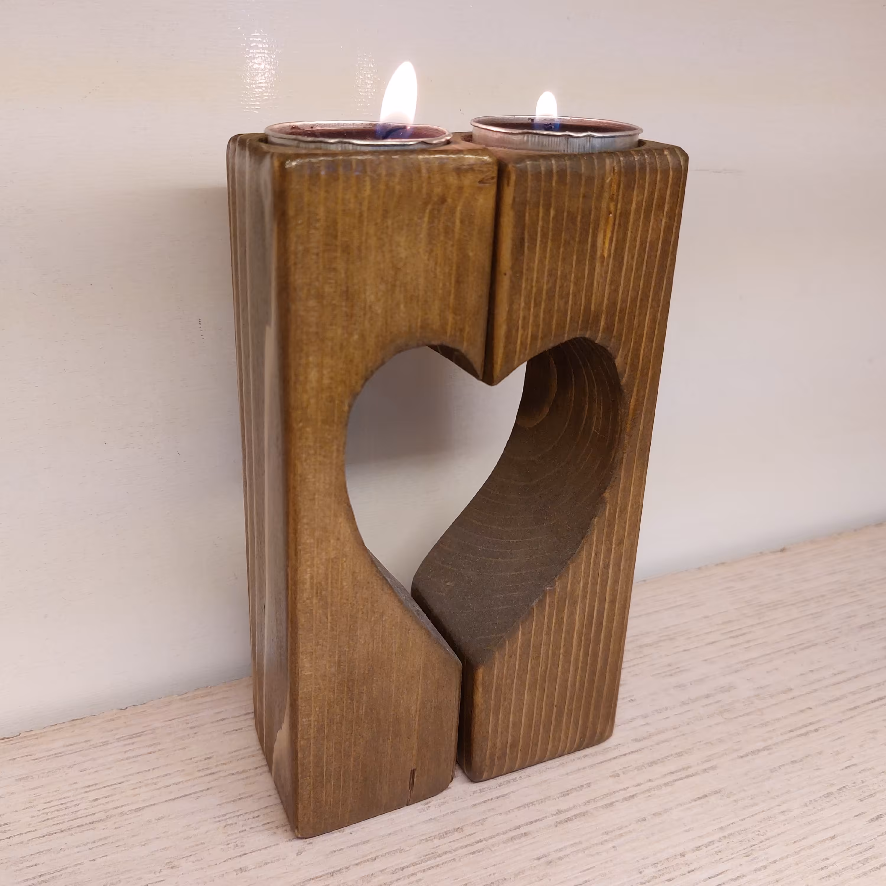 جاشمعی وارمر دار مدل قلب دو تکه چوبی دستساز  رنگ قهوه ای تیره