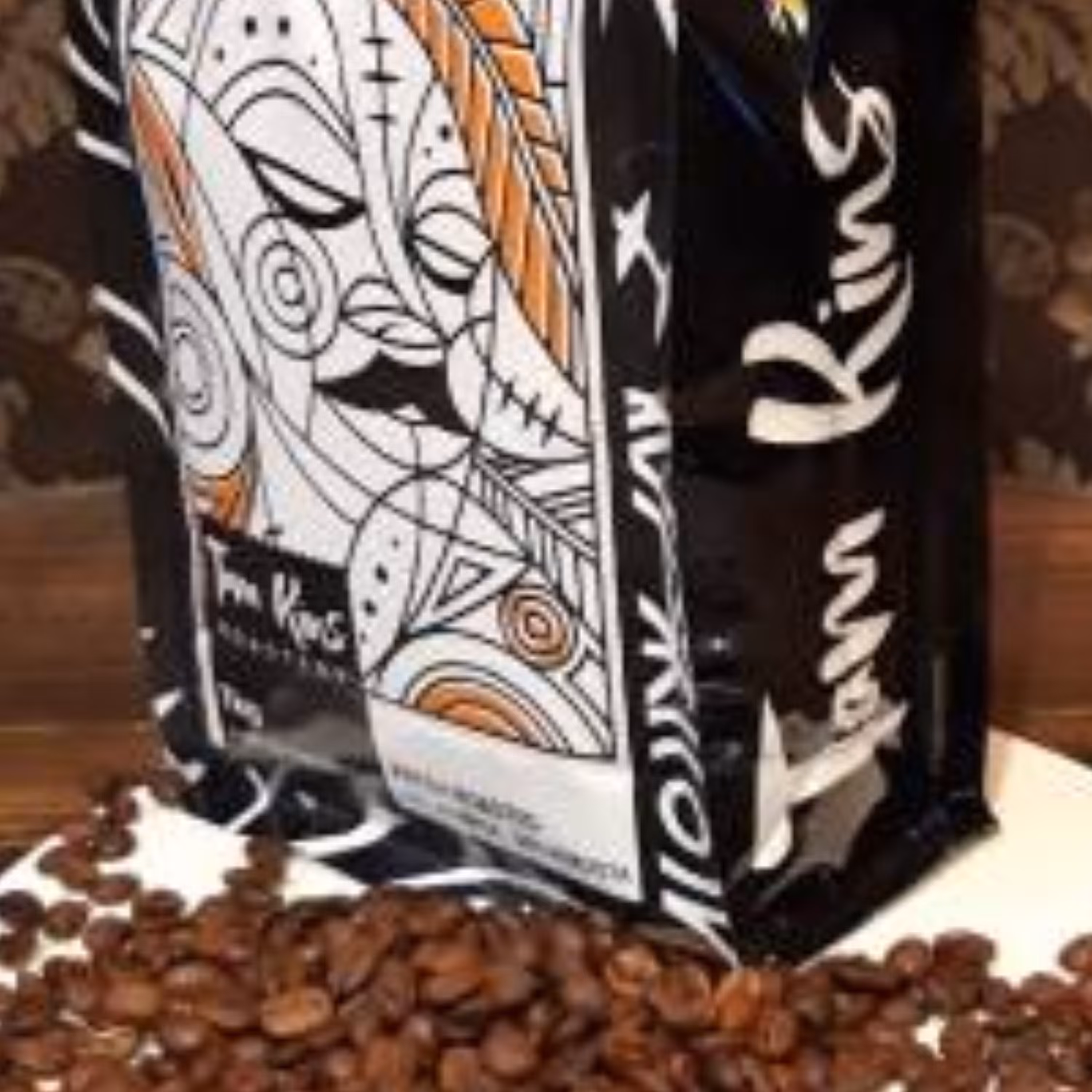 دان قهوه 50درصد عربیکا تام کینز سفید