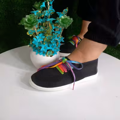 کتانی زنانه جورابی مشکی با بند های رنگی لژ دو سانت قابل شستشو