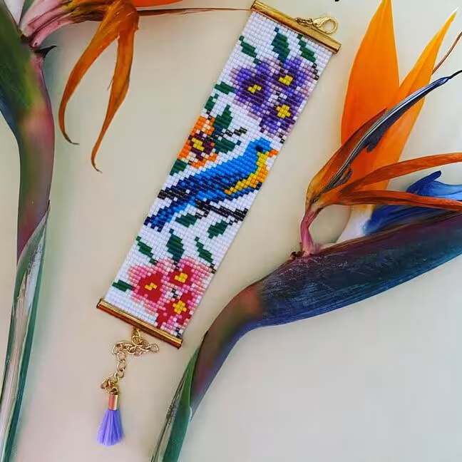 دستبند طرح گل و پرنده