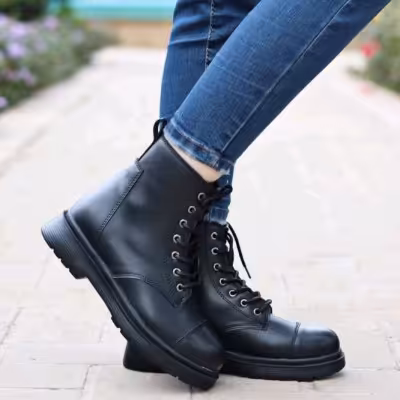 نیم بوت بنددار