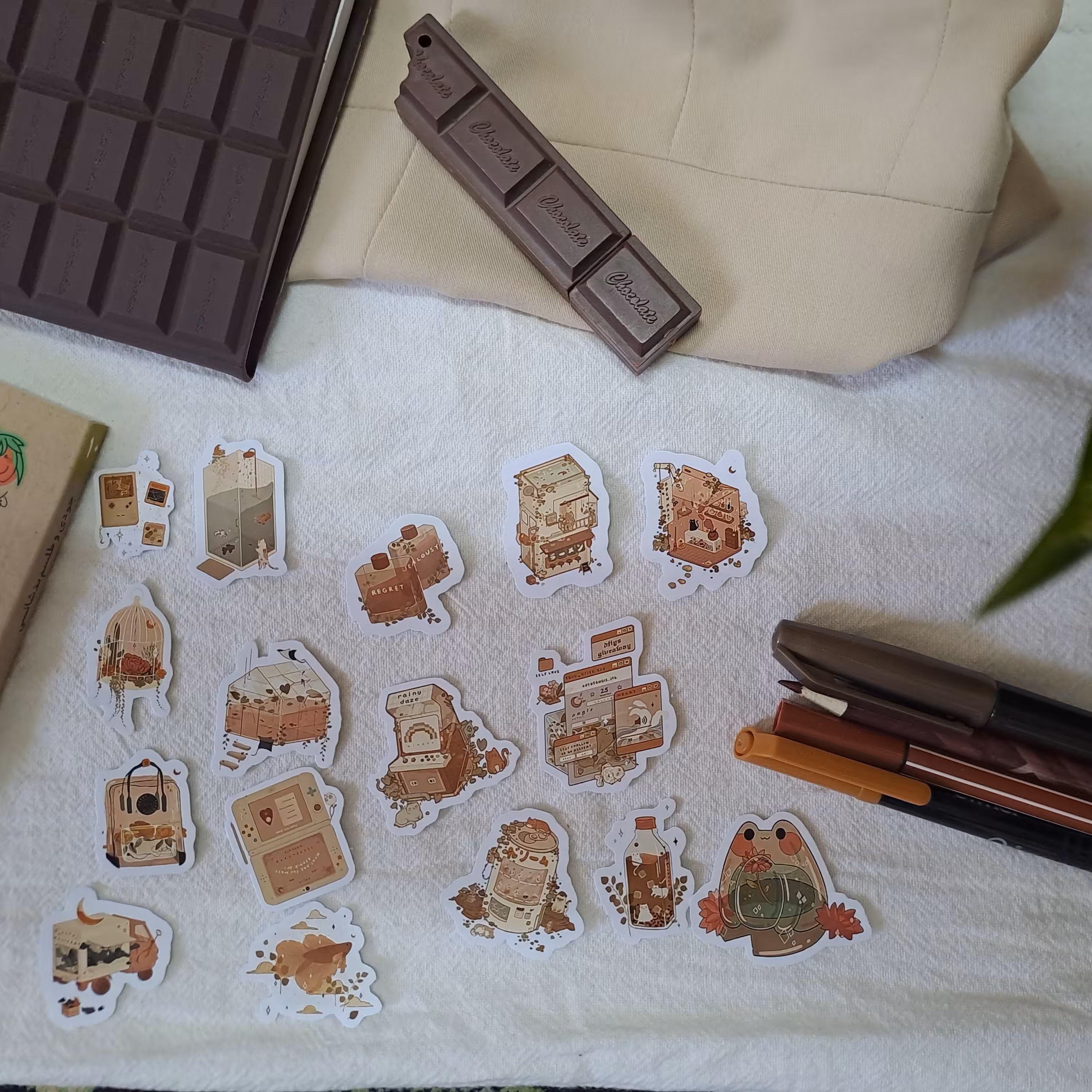 پک برچسب قهوه ای 16 عددی براق