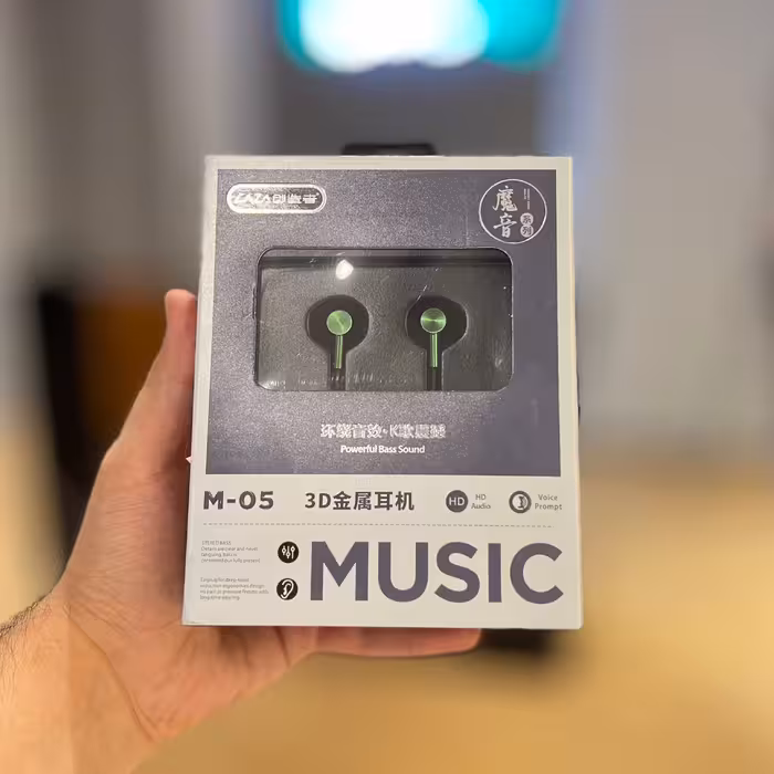 هندزفری لاکچری مدل M-05 با جک 3.5 میلیمتری رنگ سبز