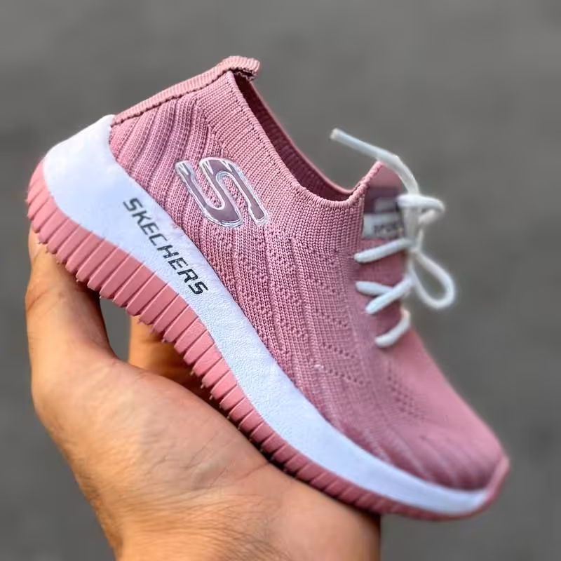 اسکیچرز یا همون جورابی