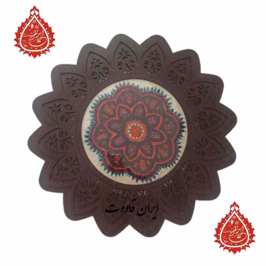 قاب دیواری پته سفید  طرح شقایق  دست دوز  سایز بزرگ  سنتی