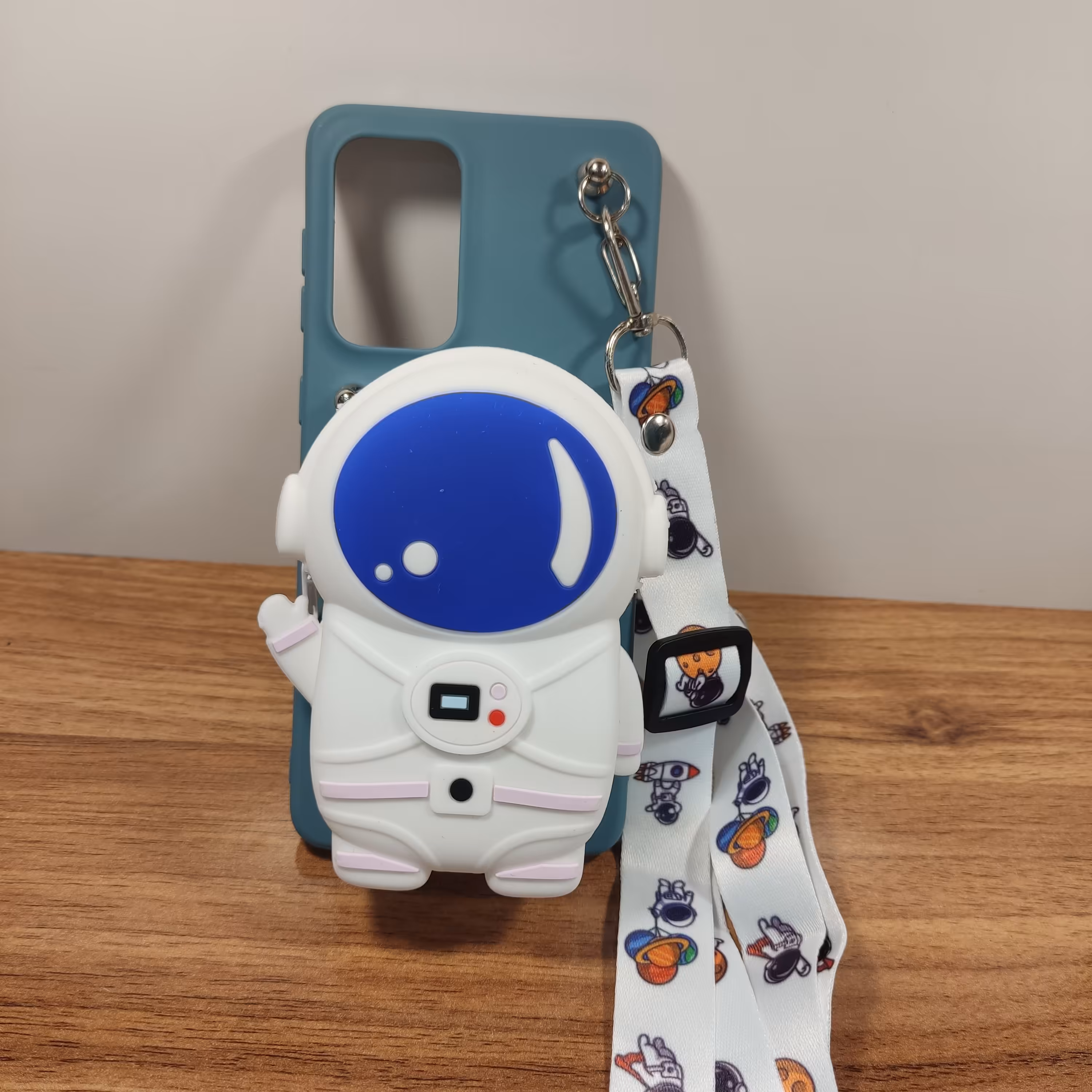 گارد عروسکی سیلیکونی بگ دار  فضانورد  A33