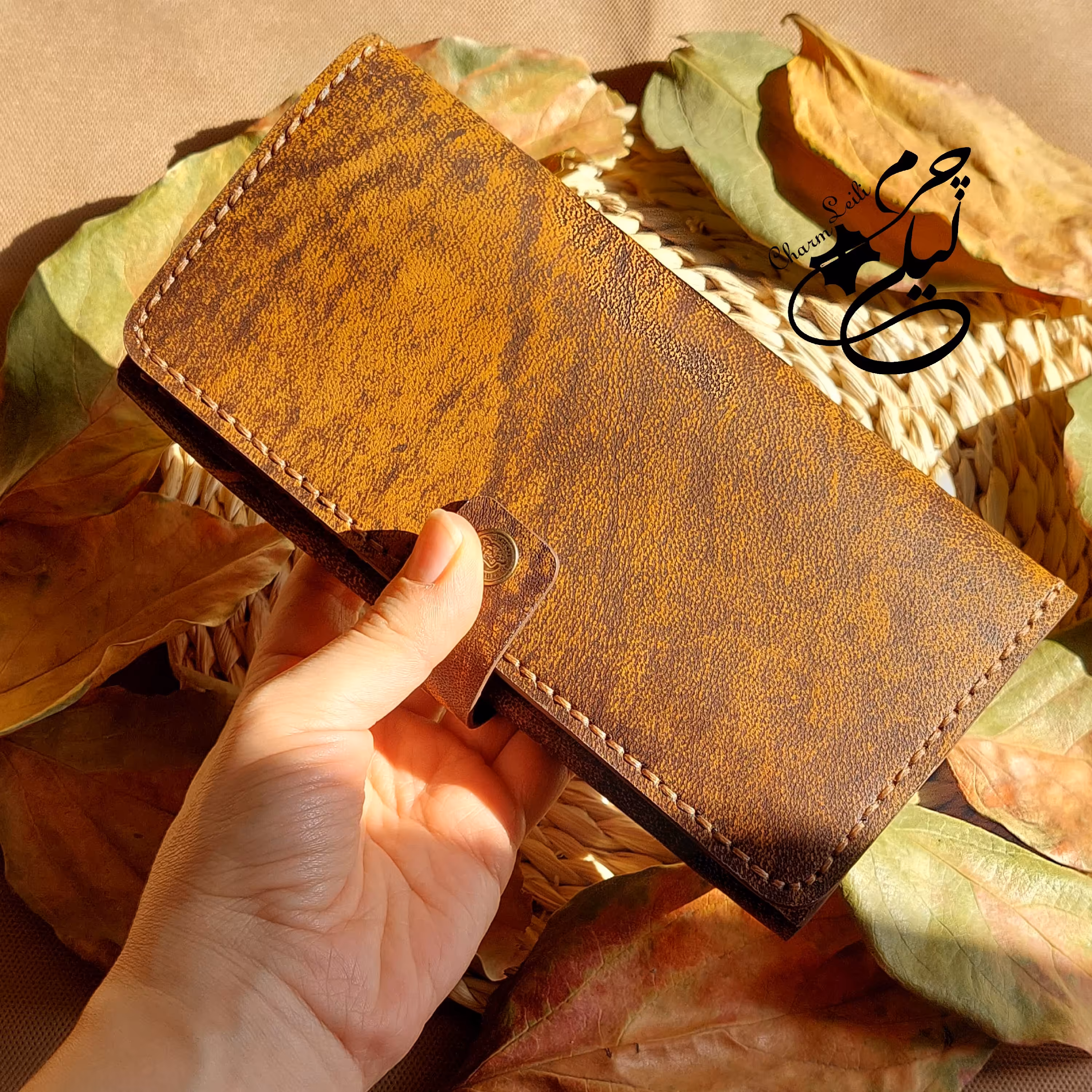 کیف پول و گوشی