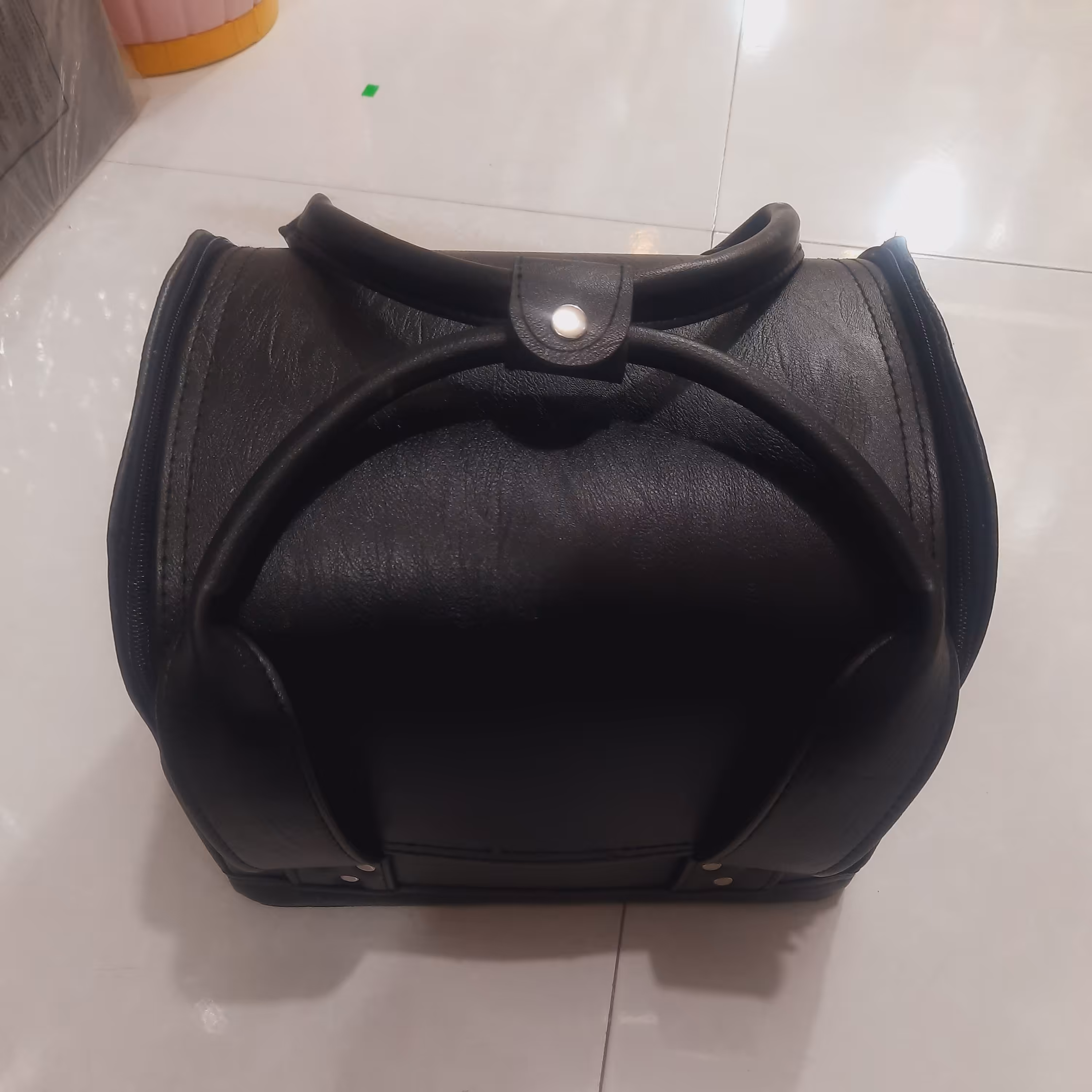 کیف رنگ و قلمو چرم