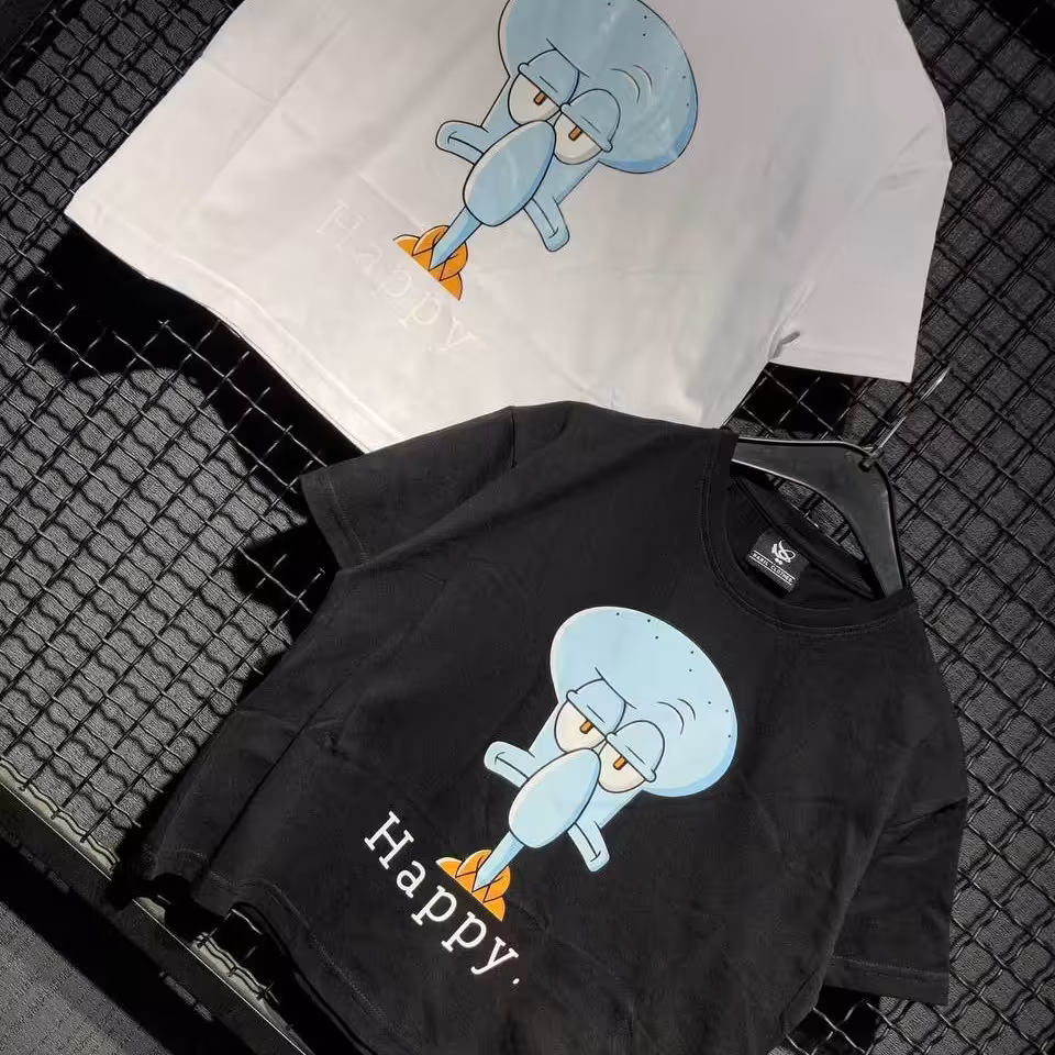 کراپ دخترانه نخ پنبه رنگ سفید و مشکی طرح عروسکی کارتنی آستین کوتاه اسپرت طرحدار ارسال رایگان lo382