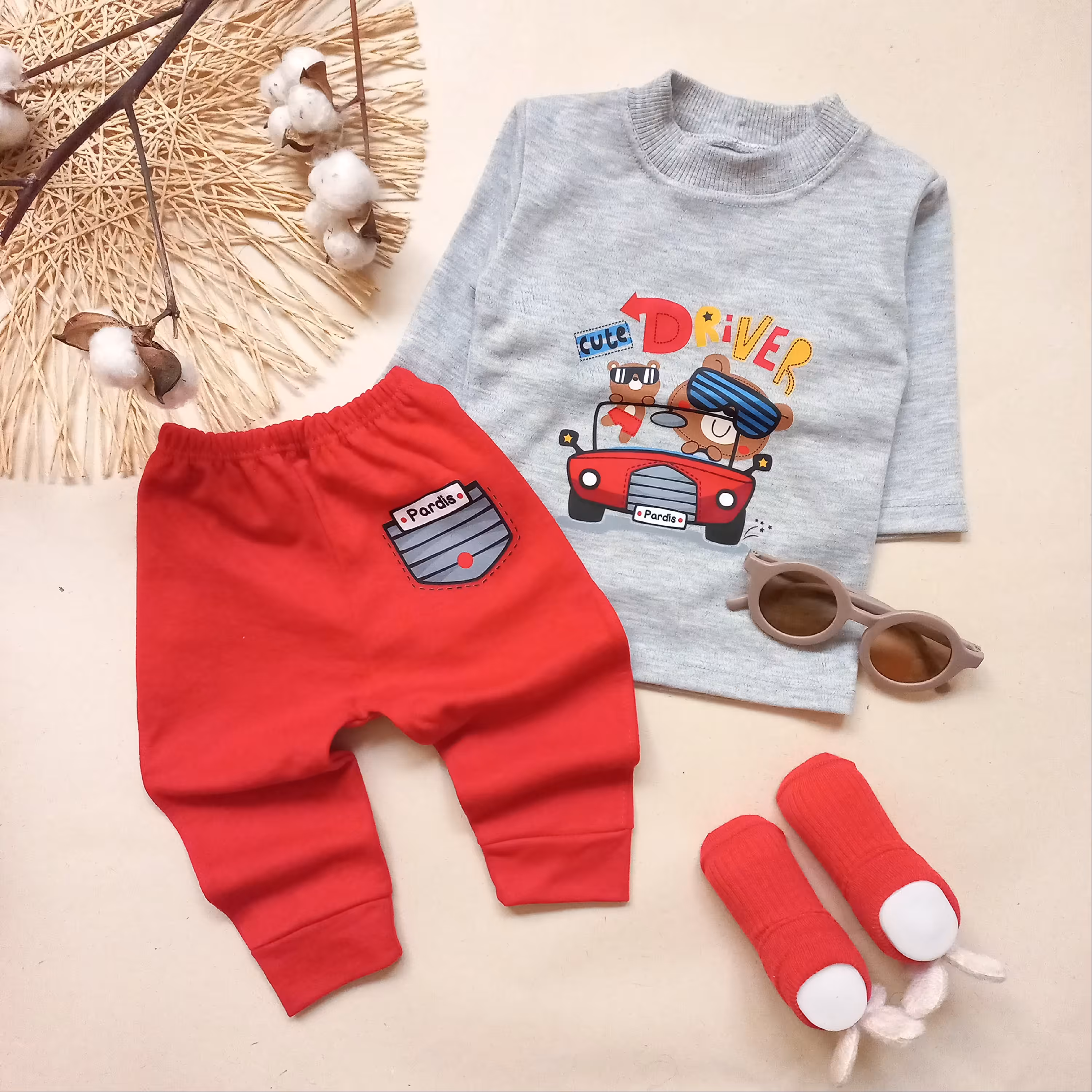 بلوز و شلوار  اسپرت طرح خرسی سایز  40