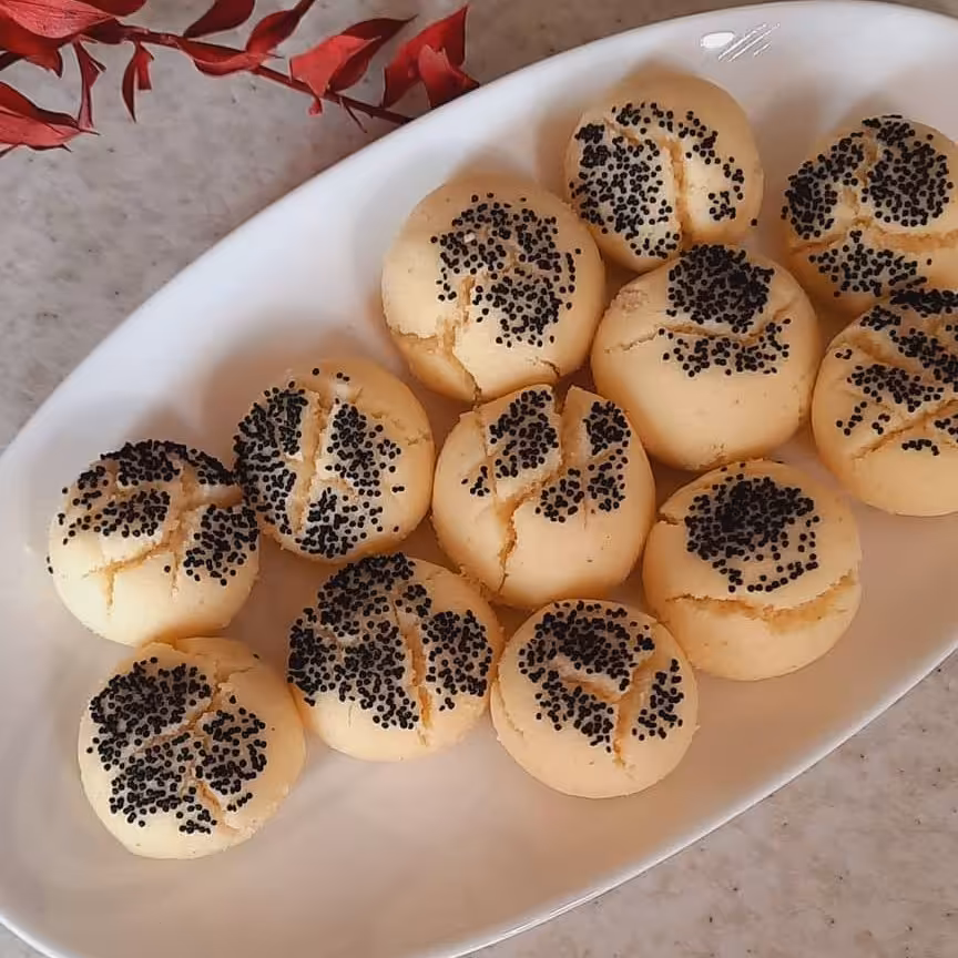 شیرینی عید خانگی سنتی قزوینی(حدودا نیم کیلوی)