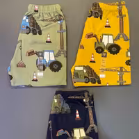 شلوار بچگانه طرح ماشین آلات جنس نخ پنبه مناسب سن 2سال تا 13 سال از اون بشور بپوش هاست 