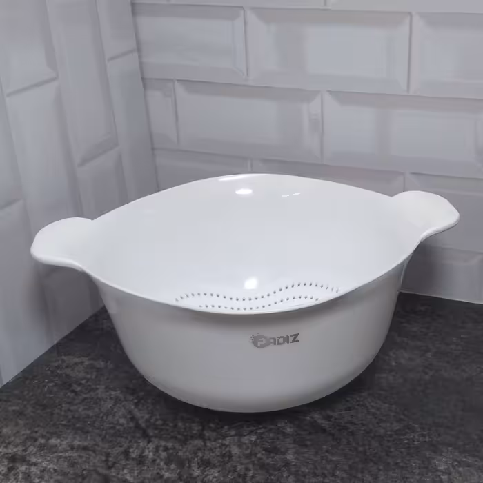 آبکش پادیز کوچک دسته دار سایز3تهیه شده از بهترین مواداولیه در چندین رنگ 