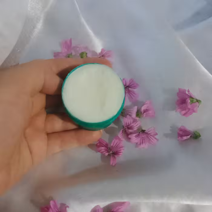 کرم ضدآفتاب گیاهی آناهید