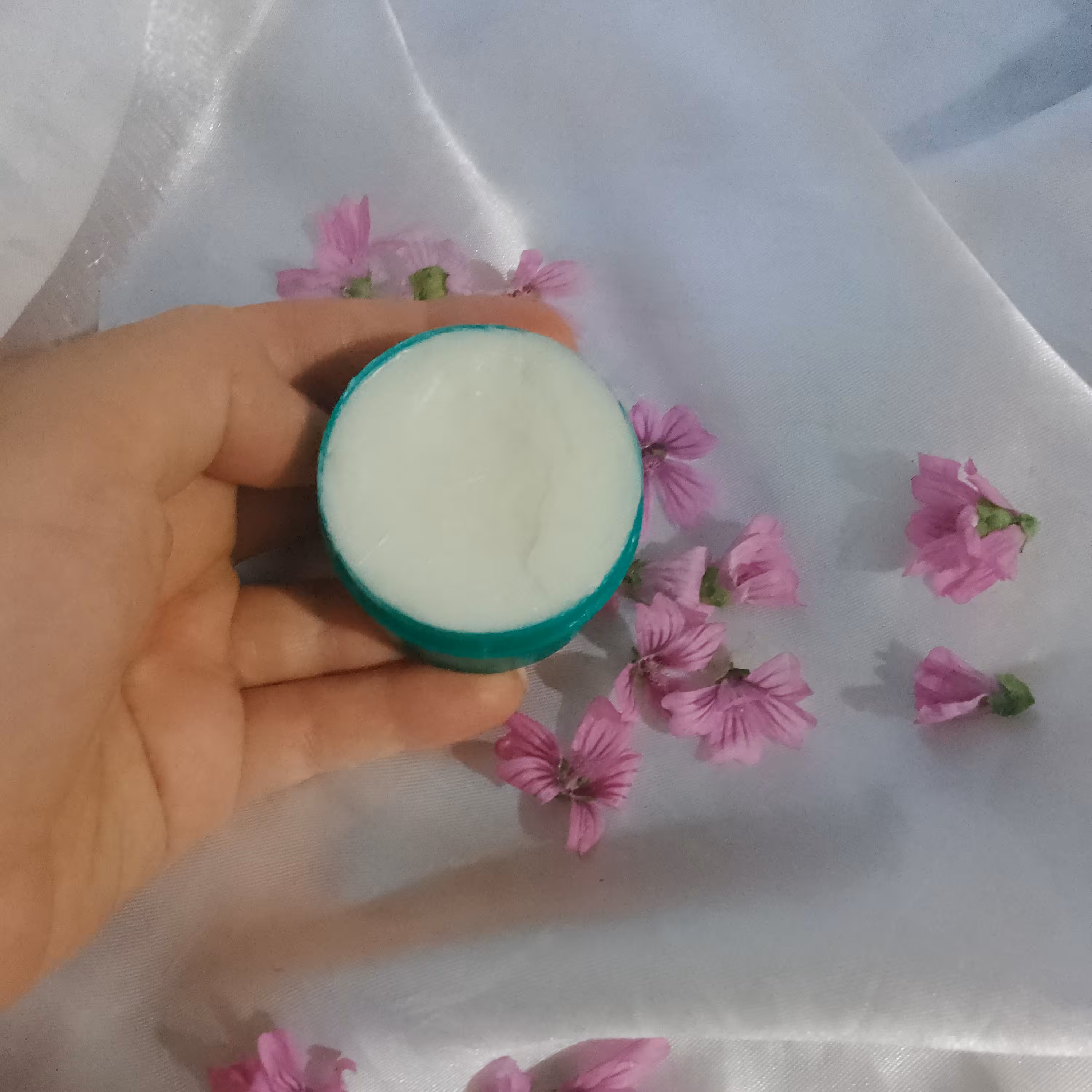 کرم ضدآفتاب گیاهی آناهید