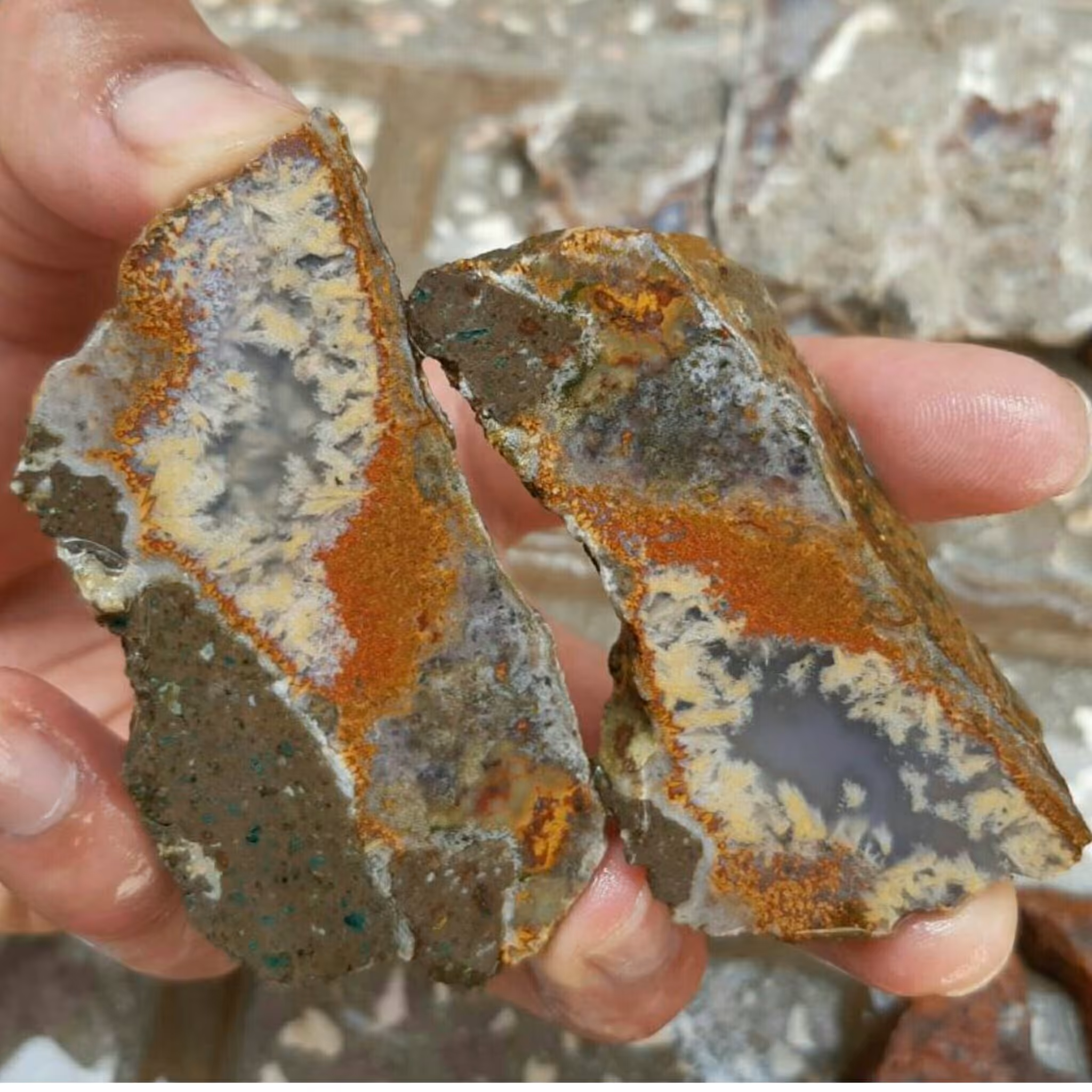 اسلایس دو قطعه عقیق جارویی بی نظیر بسیااار زیبا کاملا طبیعی