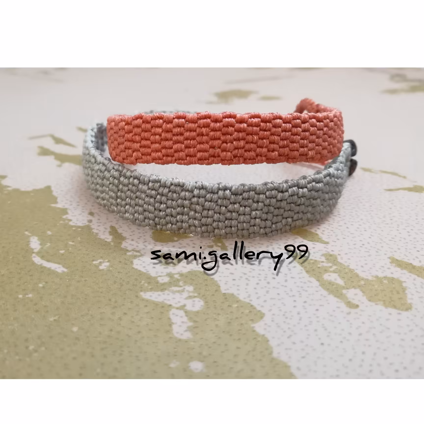 زیورالات، دستبند اسپورت بافته شده با نخ موم زده .مناسب خانم ها و آقایون 