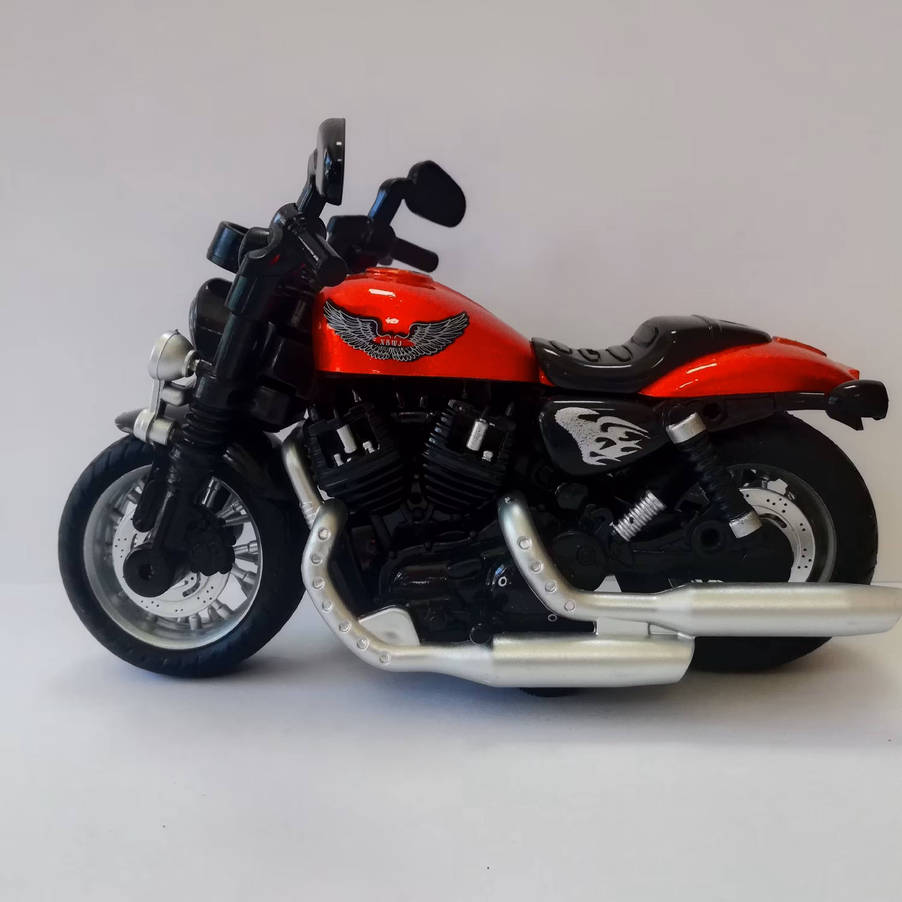 موتور فلزی، موتور فلزی سنگین، ماکت موتور فلزی 