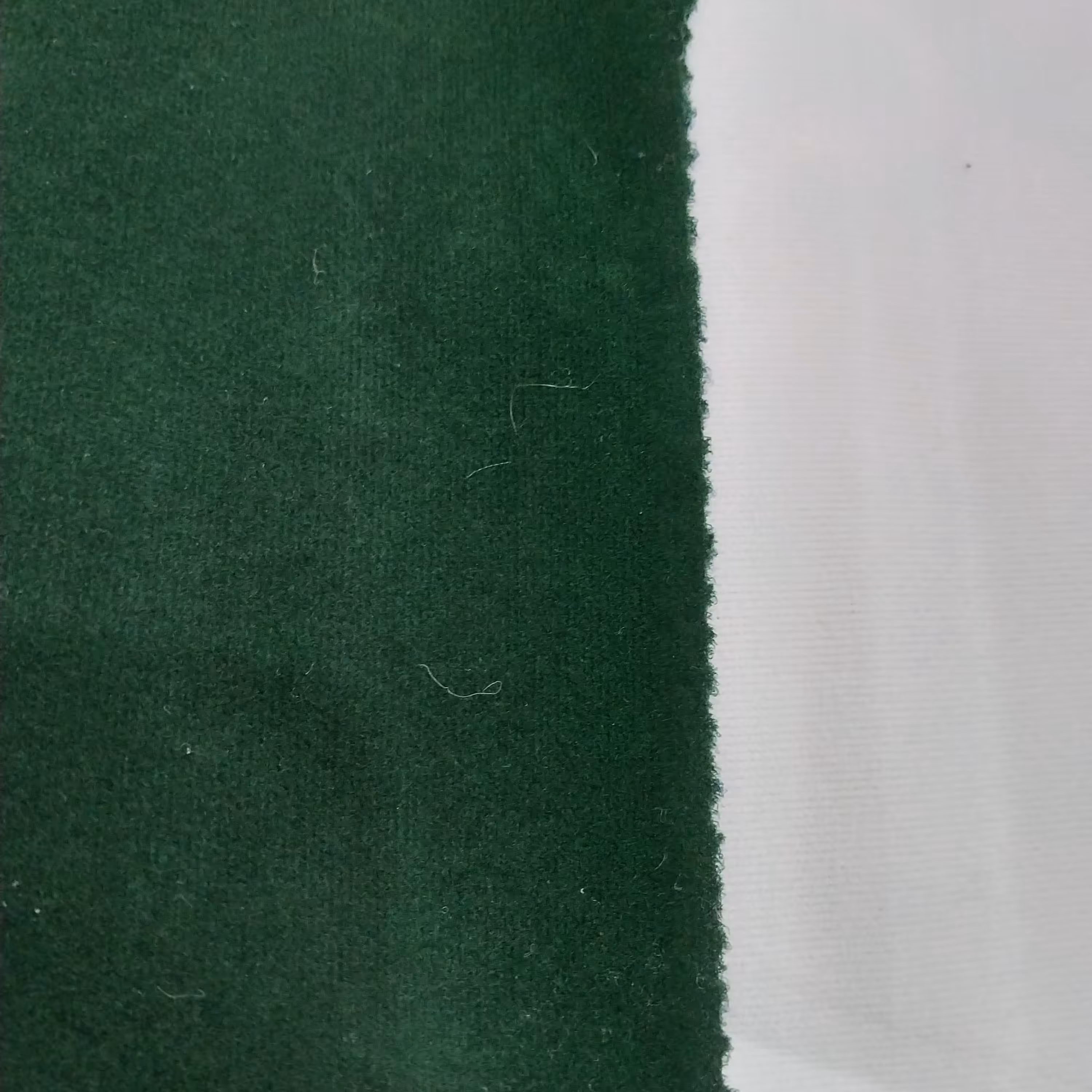 پارچه مخمل جیر سبزتیره .جیرسبز مخمل سبز 100در150 سانتیمتر پارچه کیف دوزی و گلسازی موجود در خرازی نفیس