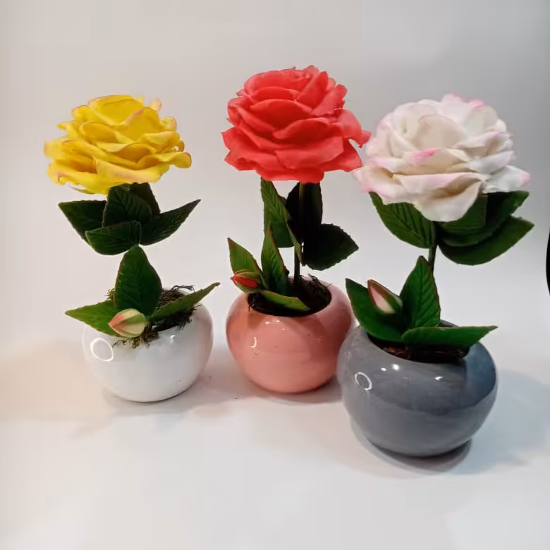 گل رز مصنوعی همراه گلدان دکوری شیک و تزئینی
