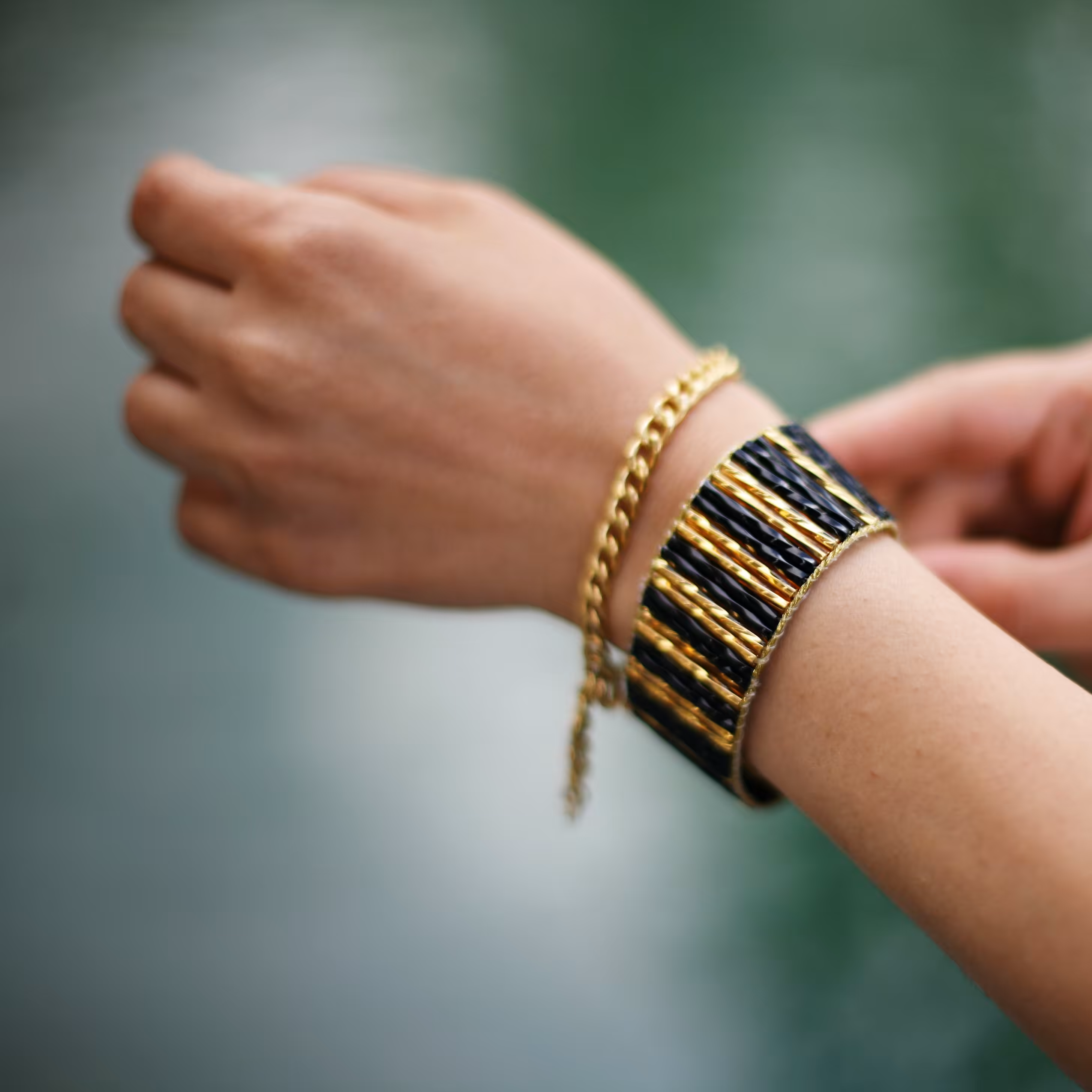 دستبند میرا