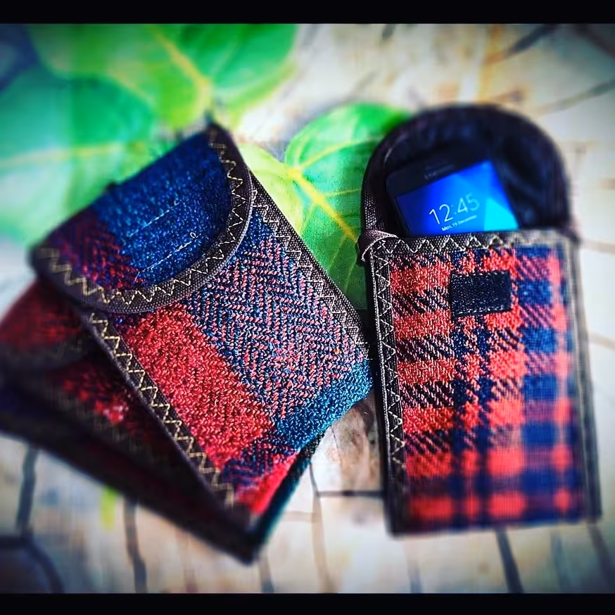 جاموبایلی جاجیمی ، آویز گردن ،راحت برای حمل آسان موبایل