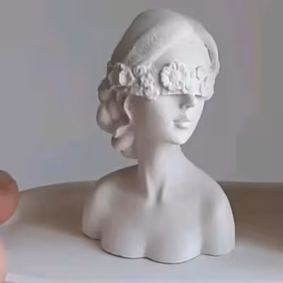 مجسمه ناتالی