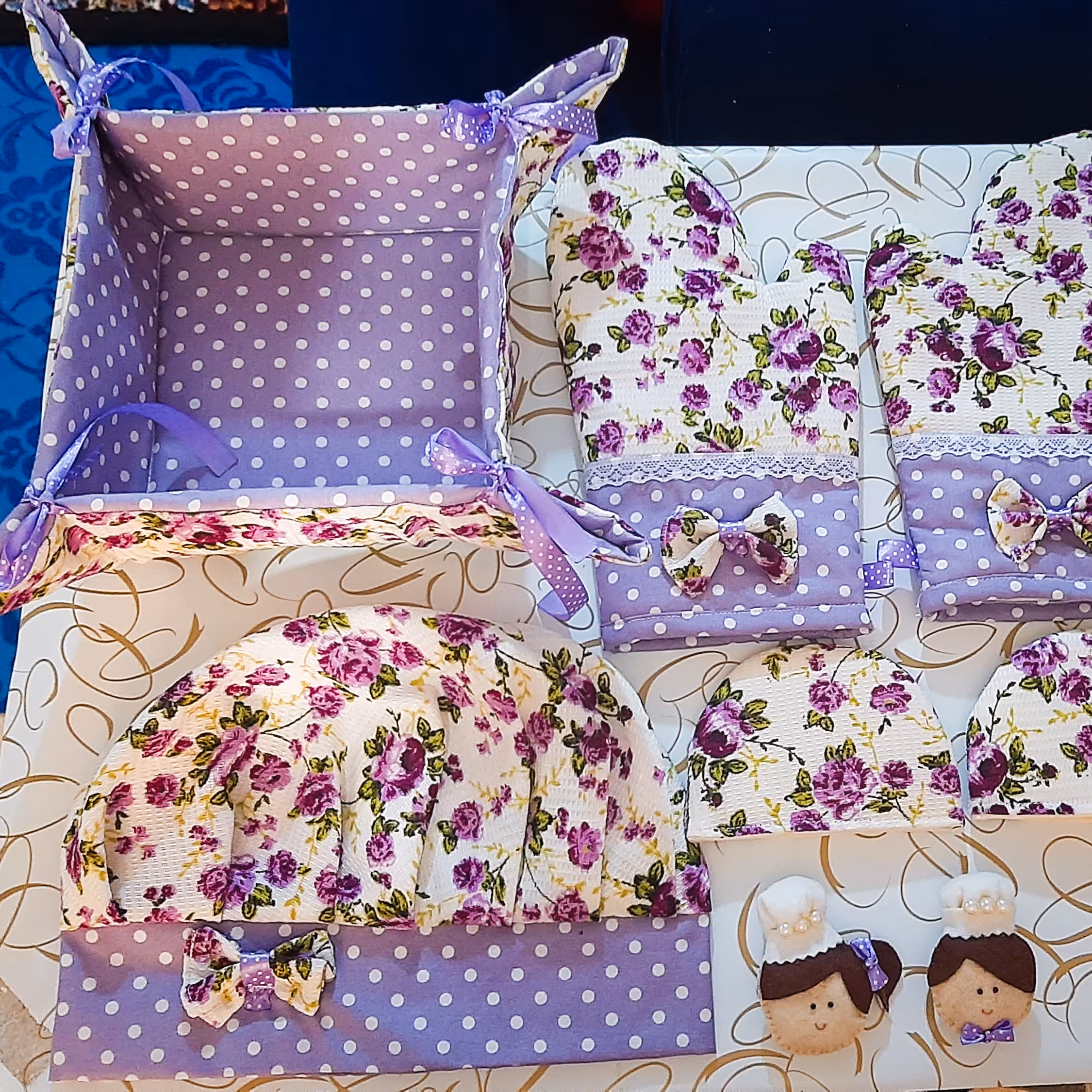 پک 8تیکه لوازم آشپزخانه .رنگبندی طبق سلیقهدمشتری .دوخته شده با بهترین متریال