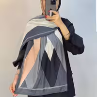 شال نخی سبک تابستانی منگوله دار 