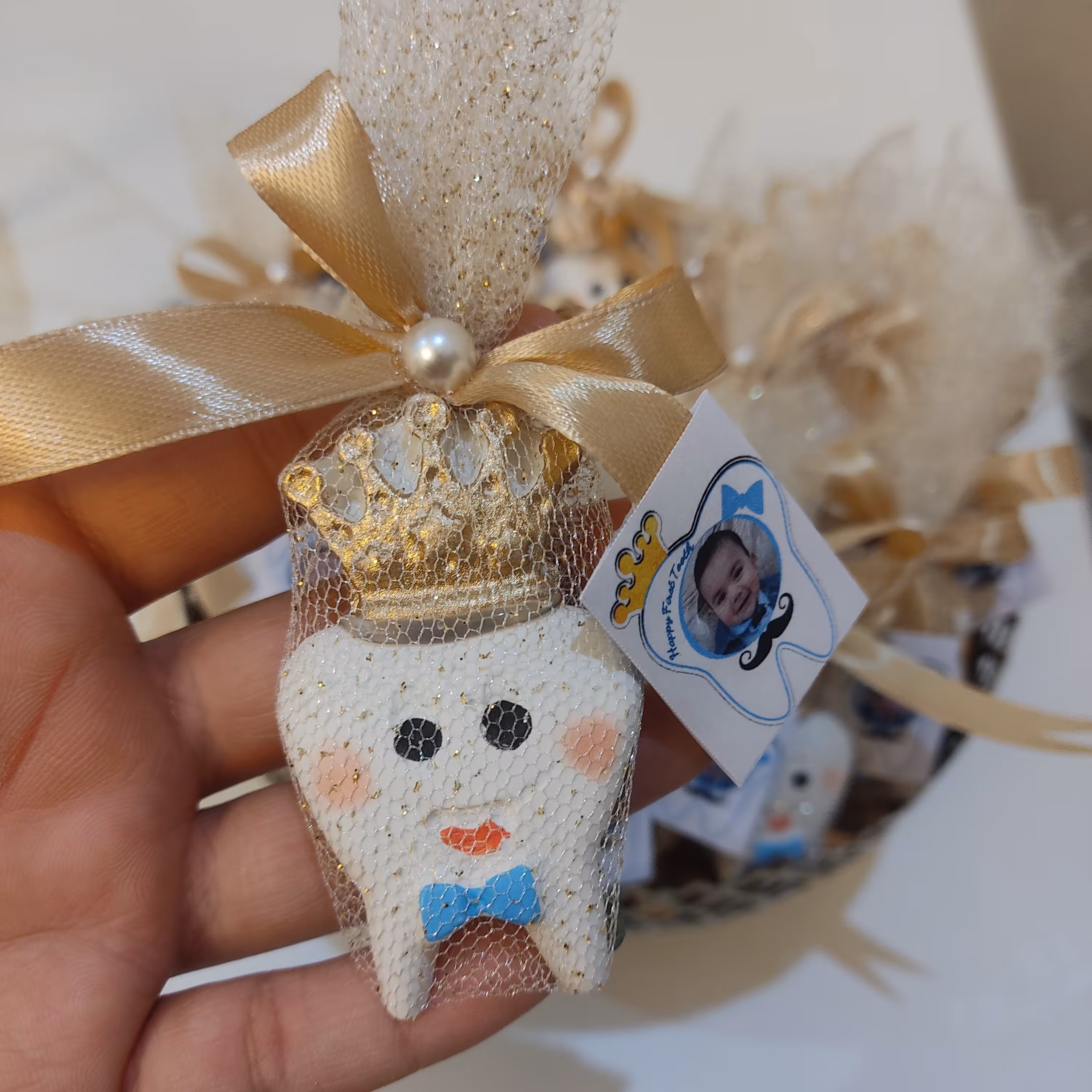 گیفت دندونی پک30عددی با تاج و تور مناسب جشن دندونی و ... همراه با اتیکت نام فرزند و شعر دندون و عکس