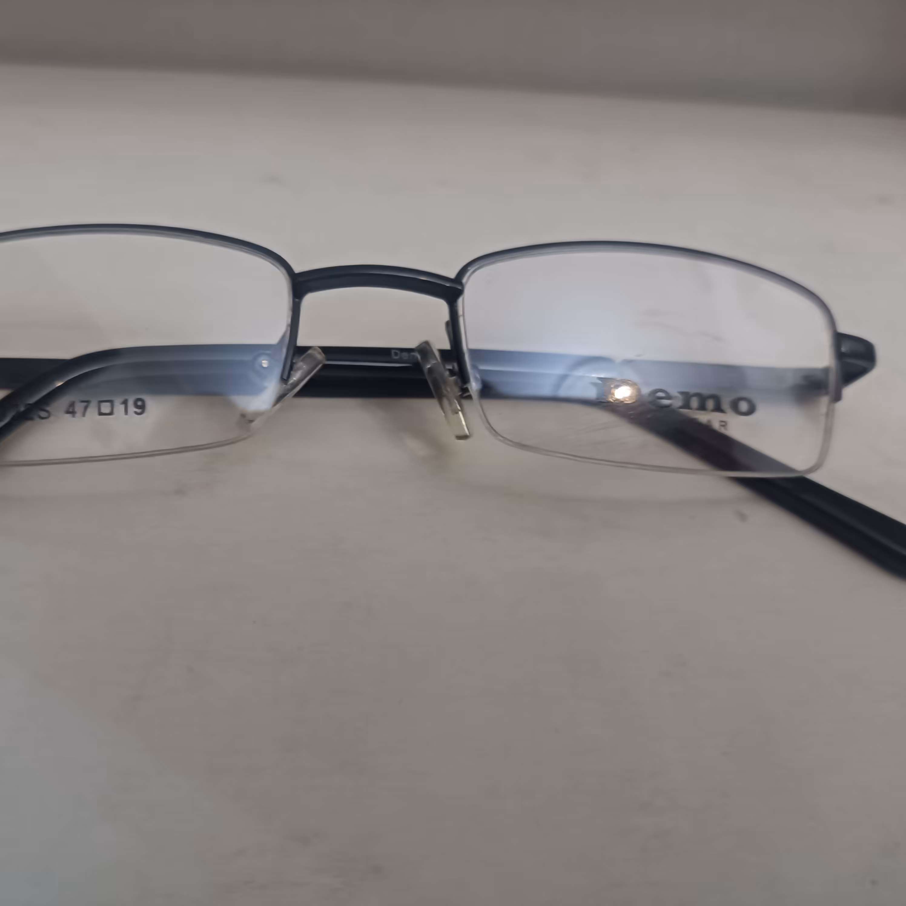 عینک طبی کد 0102