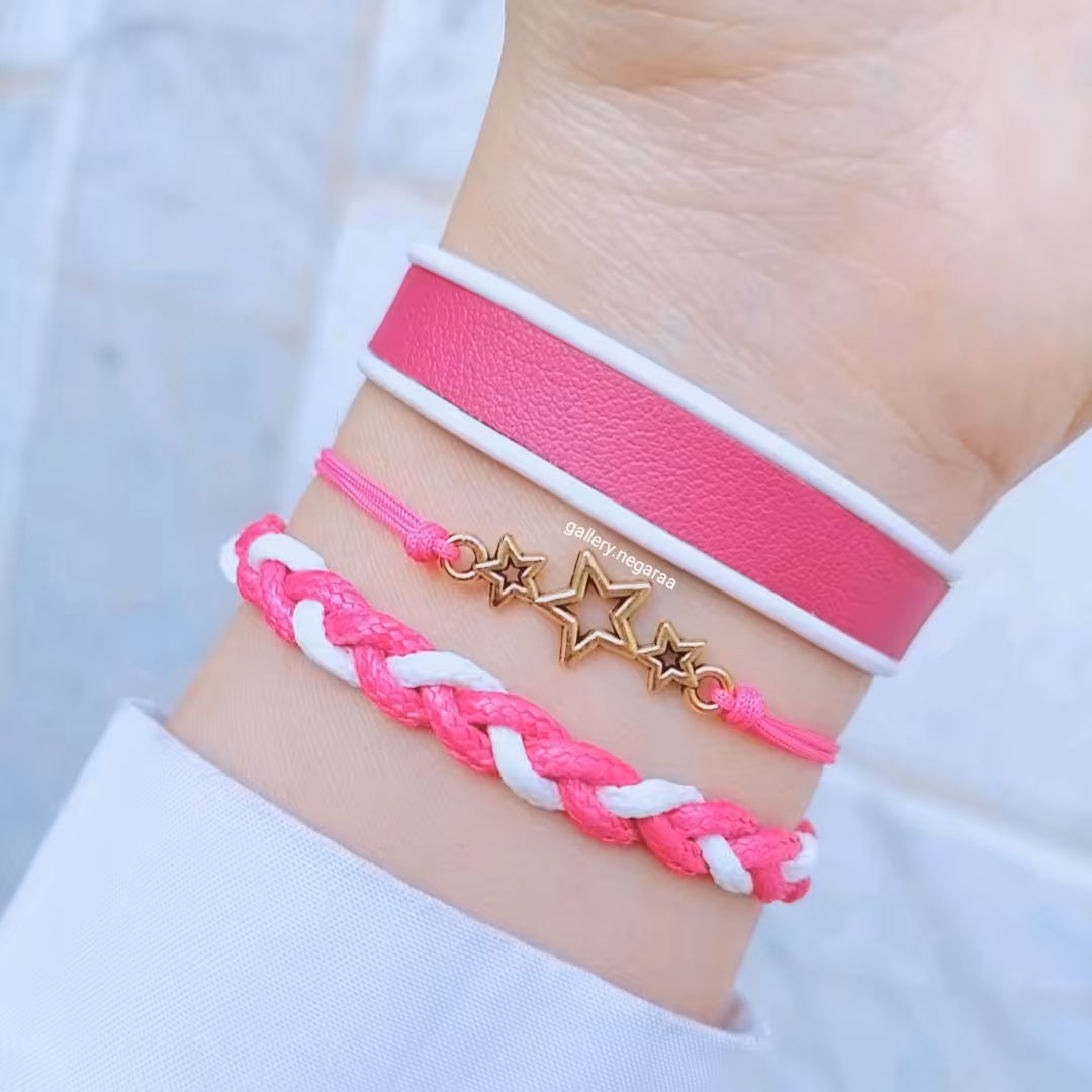  دستبند فانتزی سفید صورتی نگاراا