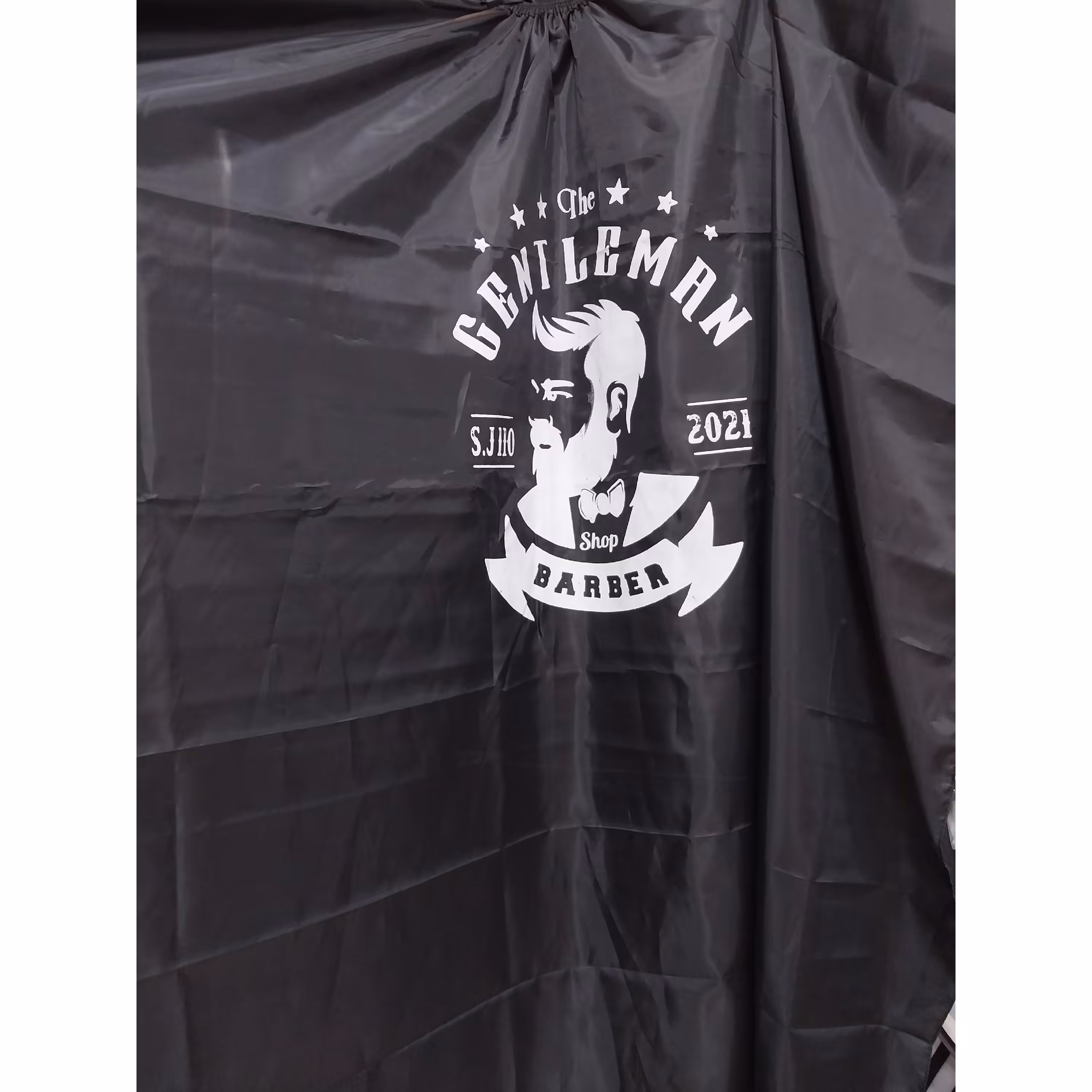 پیش بند مشتری آرایشگری جنتلمن 