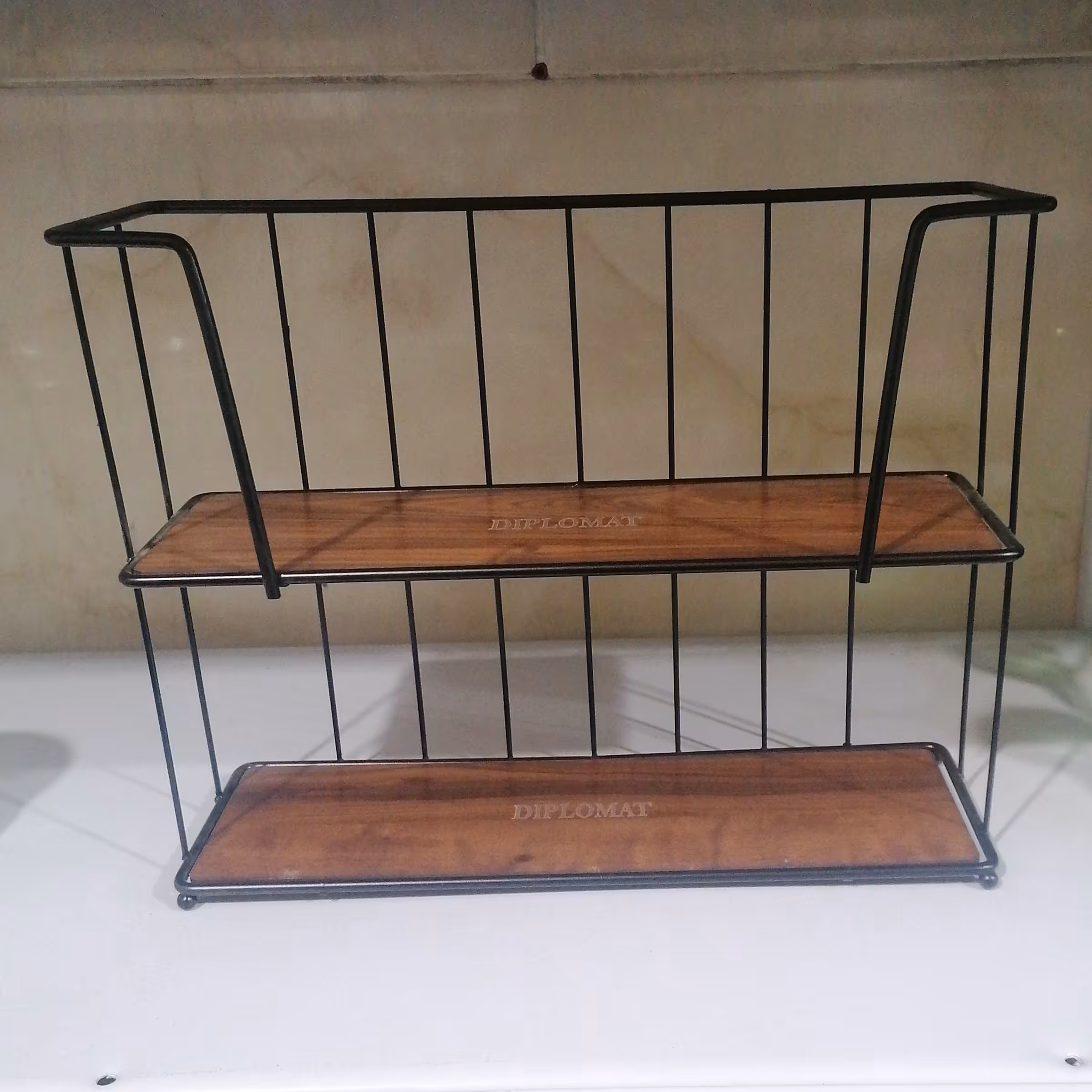 استند دو طبقه سایز متوسط